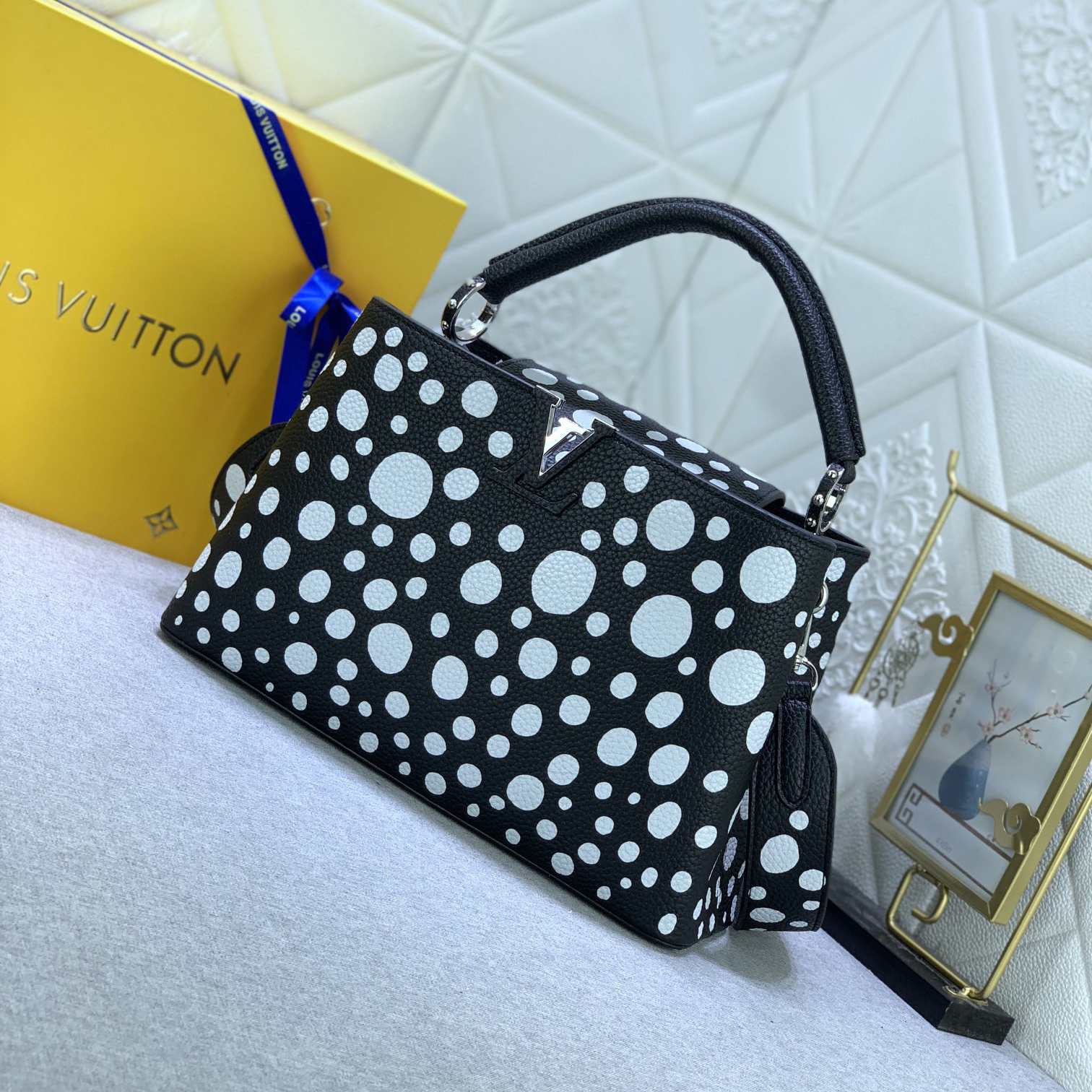 LV Designer Bagss Luxury Bag Classic Handbag Both The Chain And Adjustable Leather Shoulder Strap Can Be Disassembled The Canvas Surface Iconic Polka Dots Of Women Fashion Bag High Quality Leather Bag