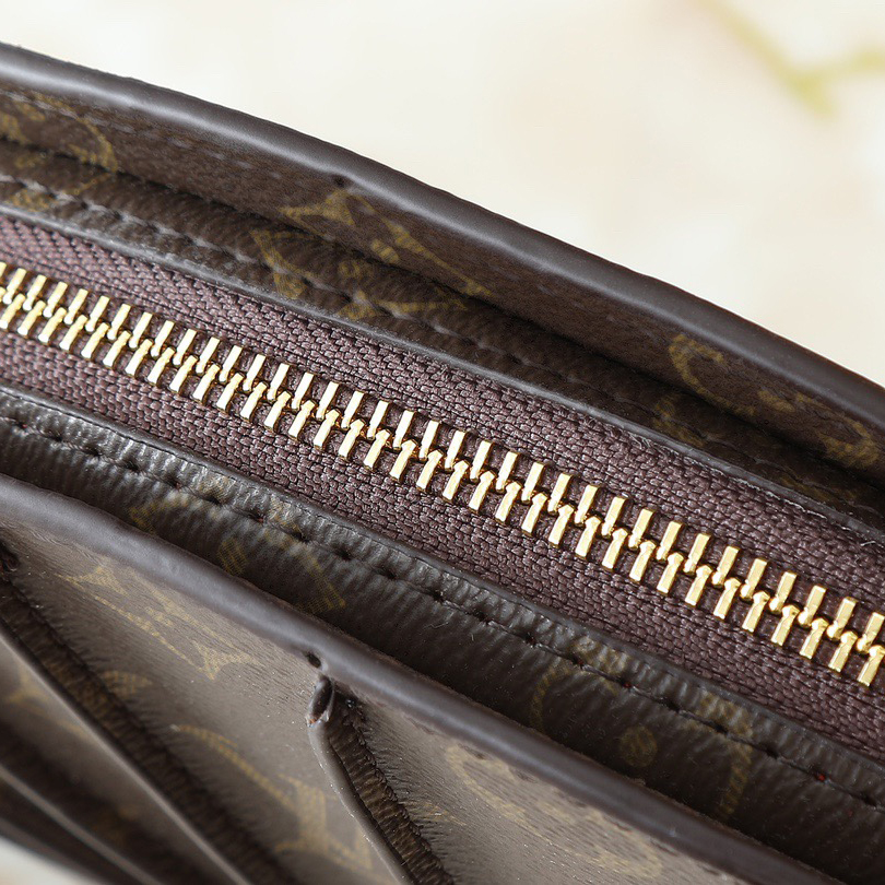 LV High Quality Women Shoulder Bags Luxuries leather embellished with Monogram floral details, suitable for carrying or shoulder carrying Ladies Clutch Bag Shoulder Tote Female Purse Wallet Hand Bag