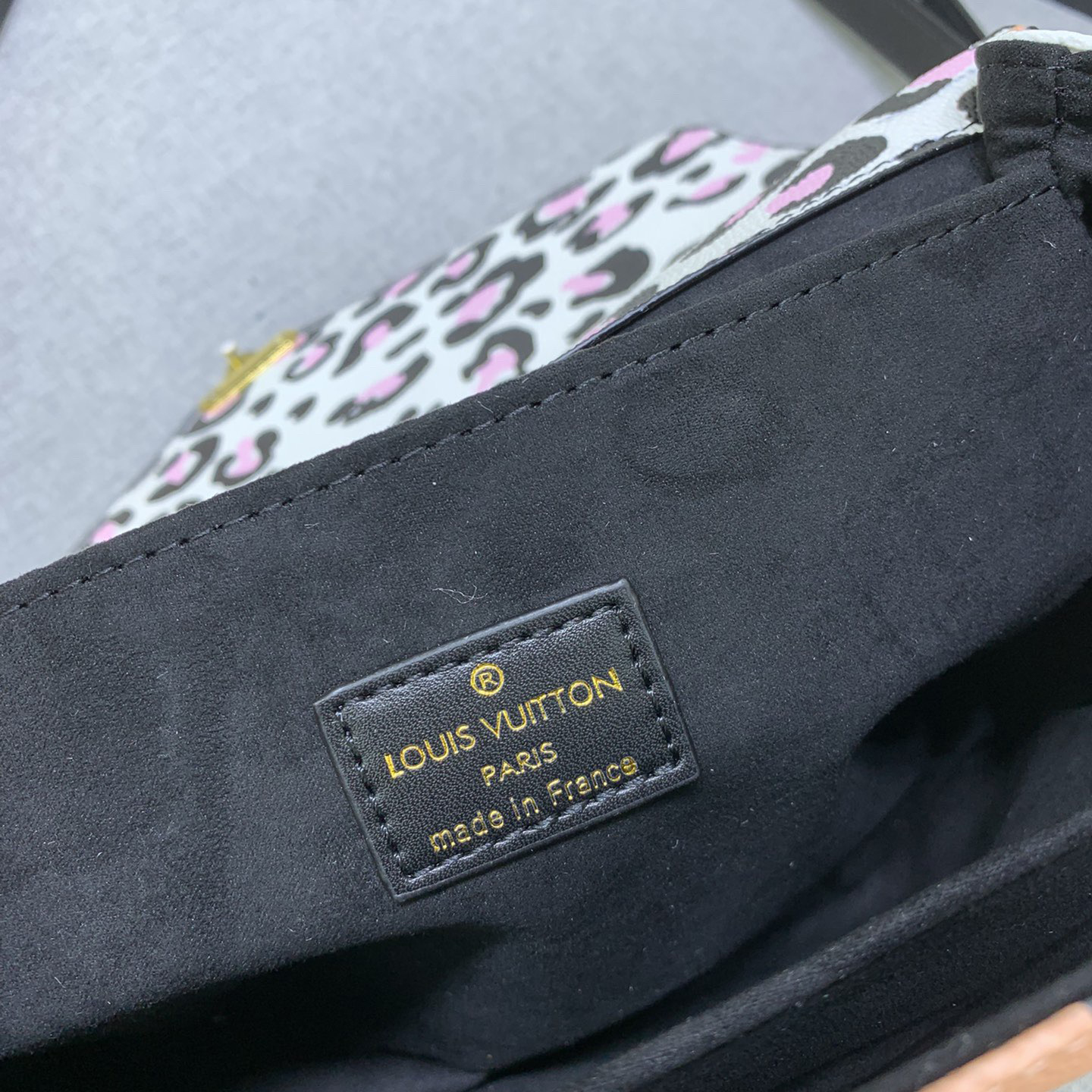 LV High Quality Women Shoulder Bags Luxury Postman Bag Is Made Of Soft Monogram Canvas Material Ladies Clutch Bag Shoulder Tote Female Purse Wallet Hand Bag