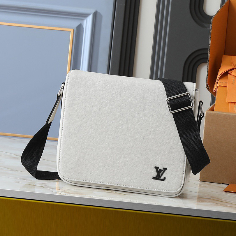 LV High Quality Women Shoulder Bags Luxury Postman Bag Is Made Of Damier Infini Coated Canvas, Paired With Magnetic Buckle Opening And Zipper Back Pocket Ladies Clutch Bag Adjustable Shoulder Strap With Louis Vuitton Logo Shoulder Bag