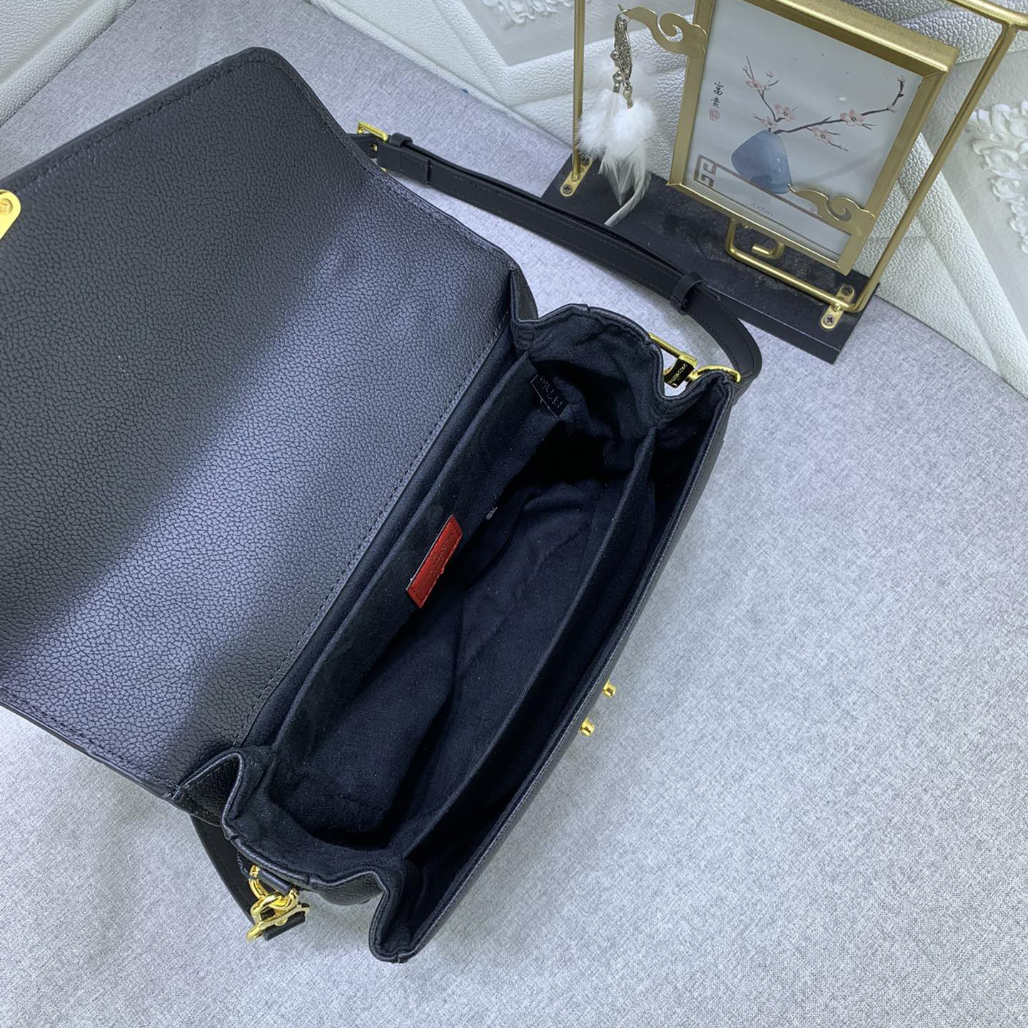 LV High Quality Women Shoulder Bags Luxury Embossed Leather Presents Oversized Monogram Print Ladies Clutch Bag With Detachable And Adjustable Shoulder Straps For Shoulder Or Crossbody Selection Shoulder Tote Female Purse Wallet Hand Bag