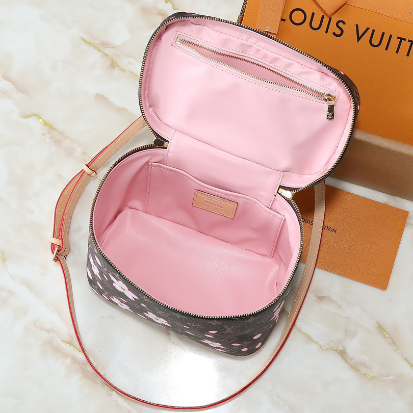LV High Quality Women Shoulder Bags Luxuries Makeup Bag Is Made Of Monogram Coated Canvas With Rounded Strokes And Concentrated Box Shaped Contours. Double Zippers Open And Close Securely To Store The Required Monogram Shoulder Tote Female Hand Bag