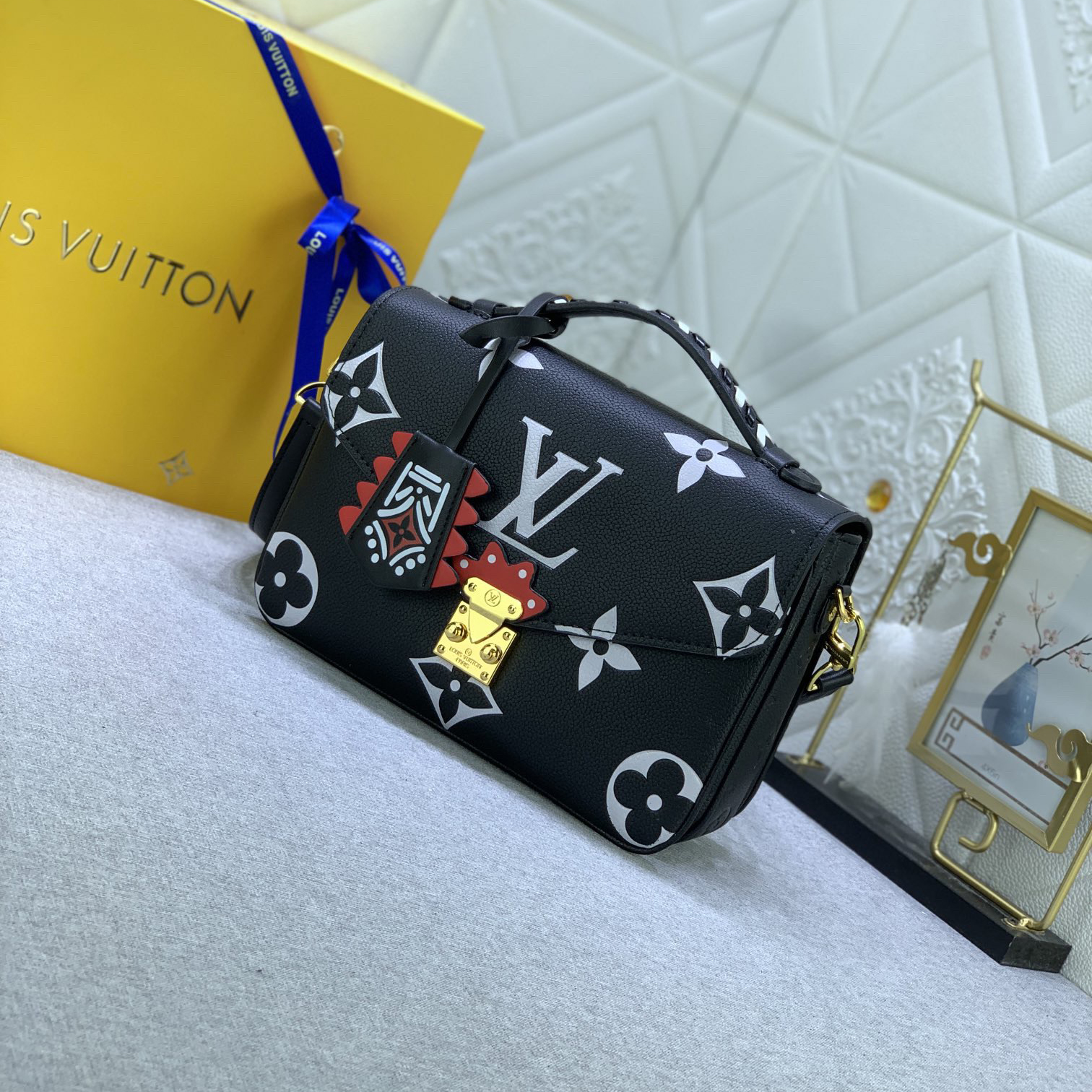 LV High Quality Women Shoulder Bags Luxury Embossed Leather Presents Oversized Monogram Print Ladies Clutch Bag With Detachable And Adjustable Shoulder Straps For Shoulder Or Crossbody Selection Shoulder Tote Female Purse Wallet Hand Bag