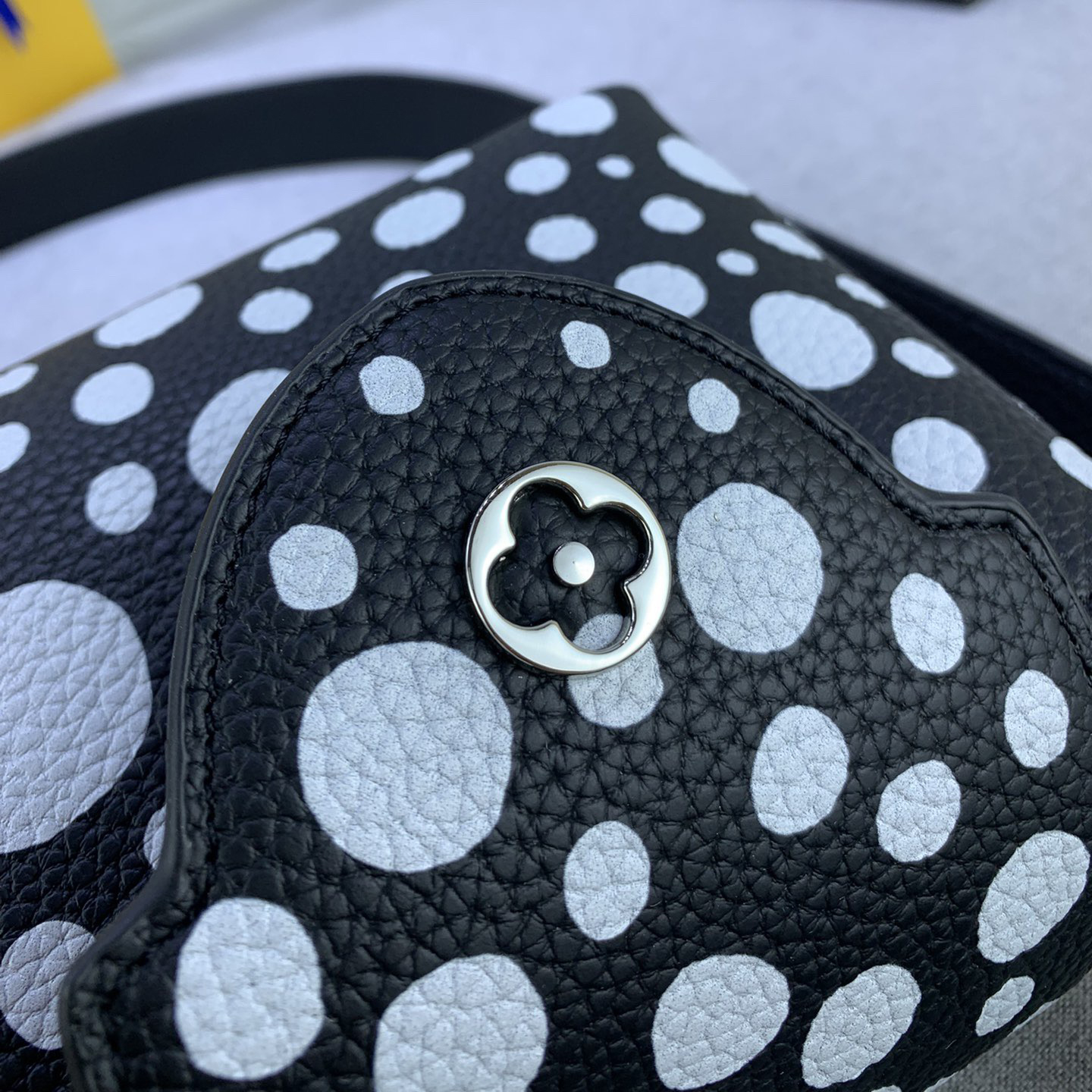 LV Designer Bagss Luxury Bag Classic Handbag Both The Chain And Adjustable Leather Shoulder Strap Can Be Disassembled The Canvas Surface Iconic Polka Dots Of Women Fashion Bag High Quality Leather Bag