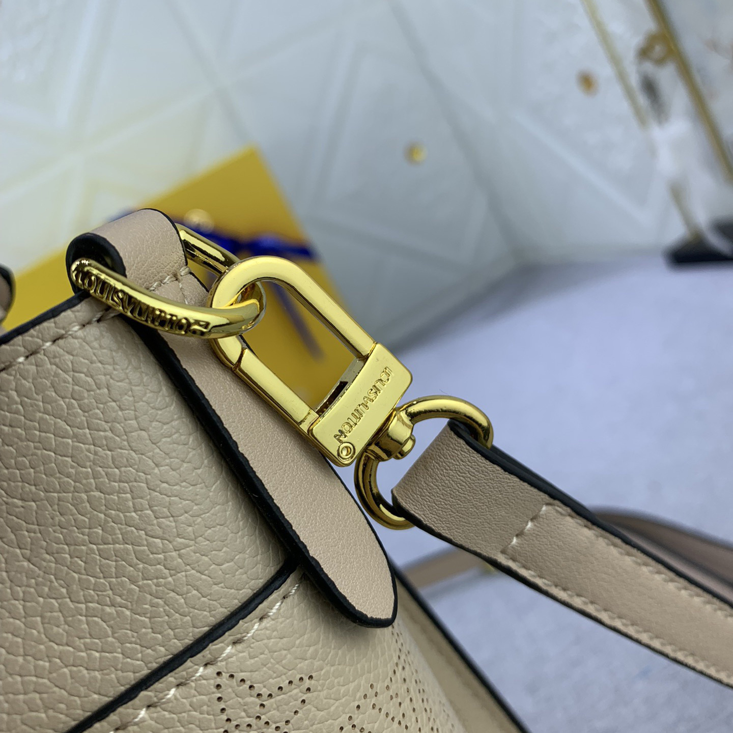 LV High Quality Women Shoulder Bags Luxury Soft Calf Leather And Classic Monogram Canvas Side Lining With Detachable Wide Shoulder Straps For Shoulder And Crossbody Ladies Clutch Bag Shoulder Tote Female Purse Wallet Hand Bag