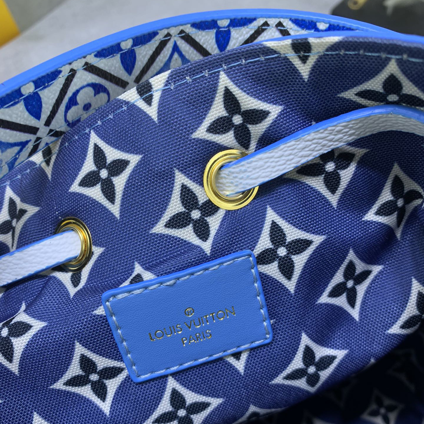 LV High Quality Women Shoulder Bags Luxury Bucket Bags Are Made Of Elegant Canvas Depicting Giant Monogram Print With Drawstring And Central Buckle. The Inner Bag Is Ladies Clutch Bag Shoulder Tote Female Purse Wallet Hand Bag