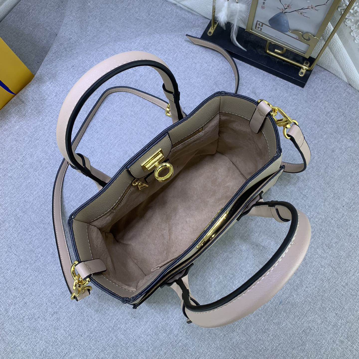 LV High Quality Women Shoulder Bags Luxury Soft Calf Leather And Classic Monogram Canvas Side Lining With Detachable Wide Shoulder Straps For Shoulder And Crossbody Ladies Clutch Bag Shoulder Tote Female Purse Wallet Hand Bag