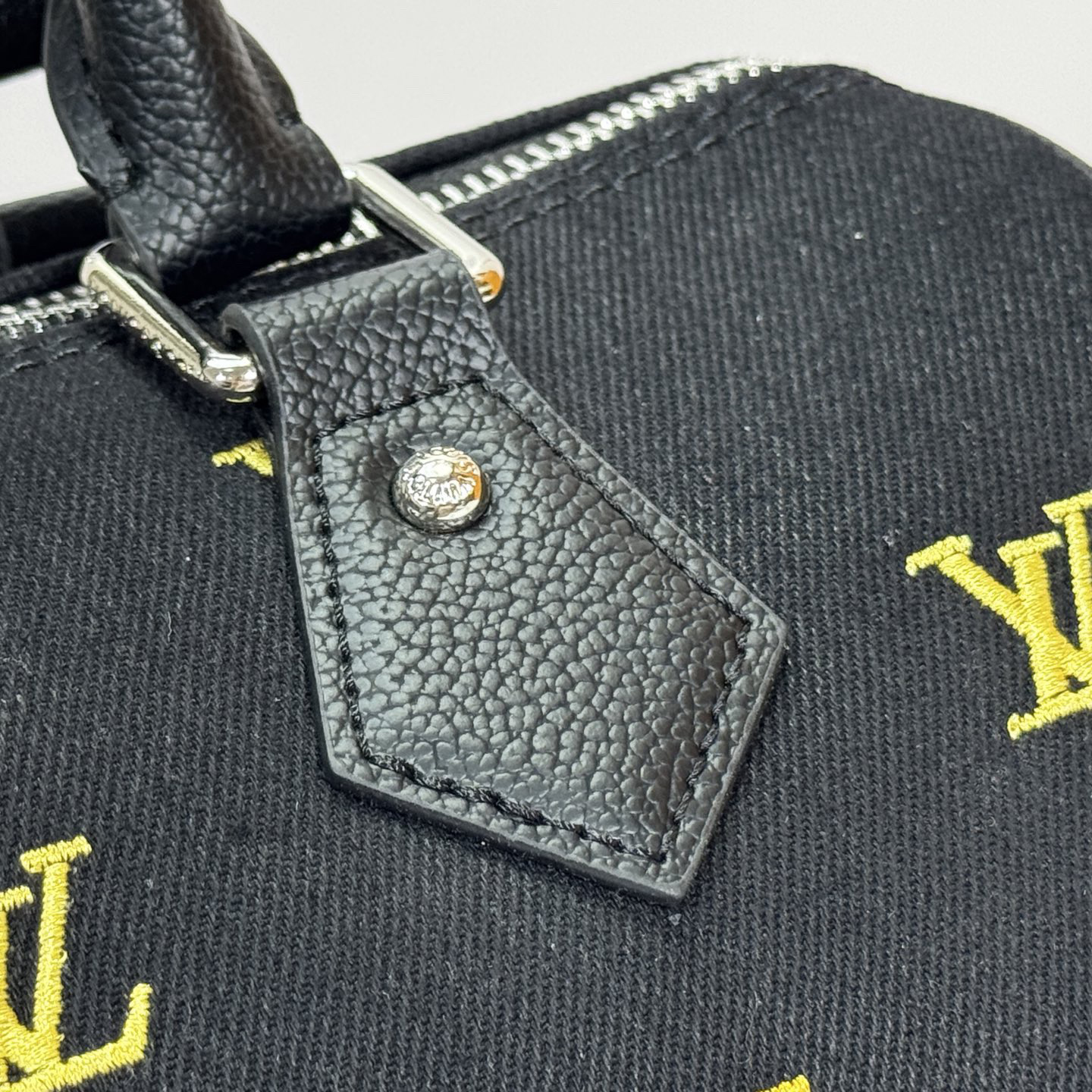 LV High Quality Women Shoulder Bags Luxuries Denim Embroidered Travel Bag Turns Lively Notes Into Colorful Lv Letter Embroidery Female Hand Bag With Sharp Synesthesia