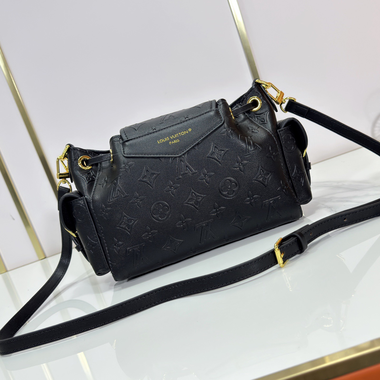 LV High Quality Women Shoulder Bags Luxuries With Eye-Catching Buckles And Detachable Chains Light Up Monogram Canvas Bag Body Side Pockets For Easy Access To Keys Lipstick And Other Small Items Female Hand Bag