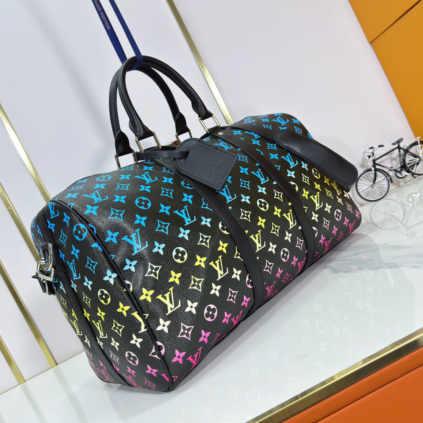 LV High Quality Women Shoulder Bags Luxury Travel Bags Letter Printed Zipper Opening Coating Canvas Leather Edging Spacious Capacity And Adjustable Shoulder Straps Suitable For Work Leisure Or Travel Female Hand Bag