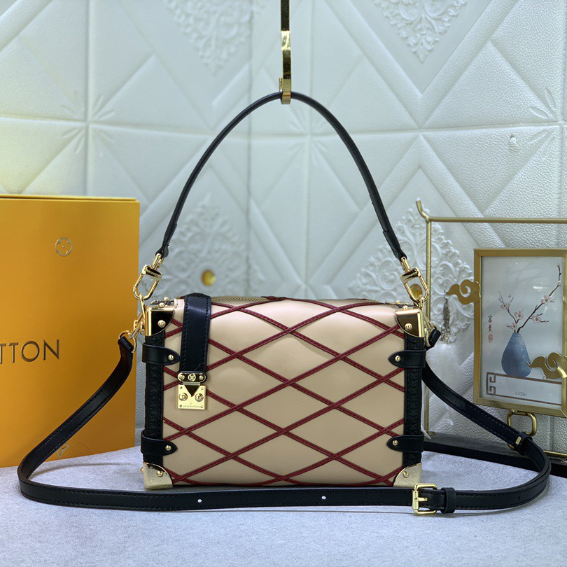 LV High Quality Women Shoulder Bags Luxury Handbag Is Made Of Soft Sheepskin Leather With Contrasting Stitching S-Lock Buckle And Reinforced Corners In A Hard Box Style The Leather Handle And Shoulder Strap Are Both Detachable Female Hand Bag