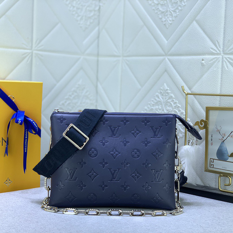 LV High Quality Women Shoulder Bags Luxuries Handbag Monogram Embossed Fluffy Sheepskin Creates A Pillow Configuration Can Be Slung Diagonally With Shoulder Straps Or Carried Under The Armpit With Female Hand Bag