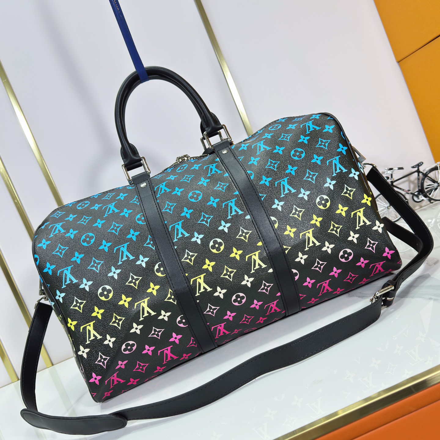 LV High Quality Women Shoulder Bags Luxury Travel Bags Letter Printed Zipper Opening Coating Canvas Leather Edging Spacious Capacity And Adjustable Shoulder Straps Suitable For Work Leisure Or Travel Female Hand Bag