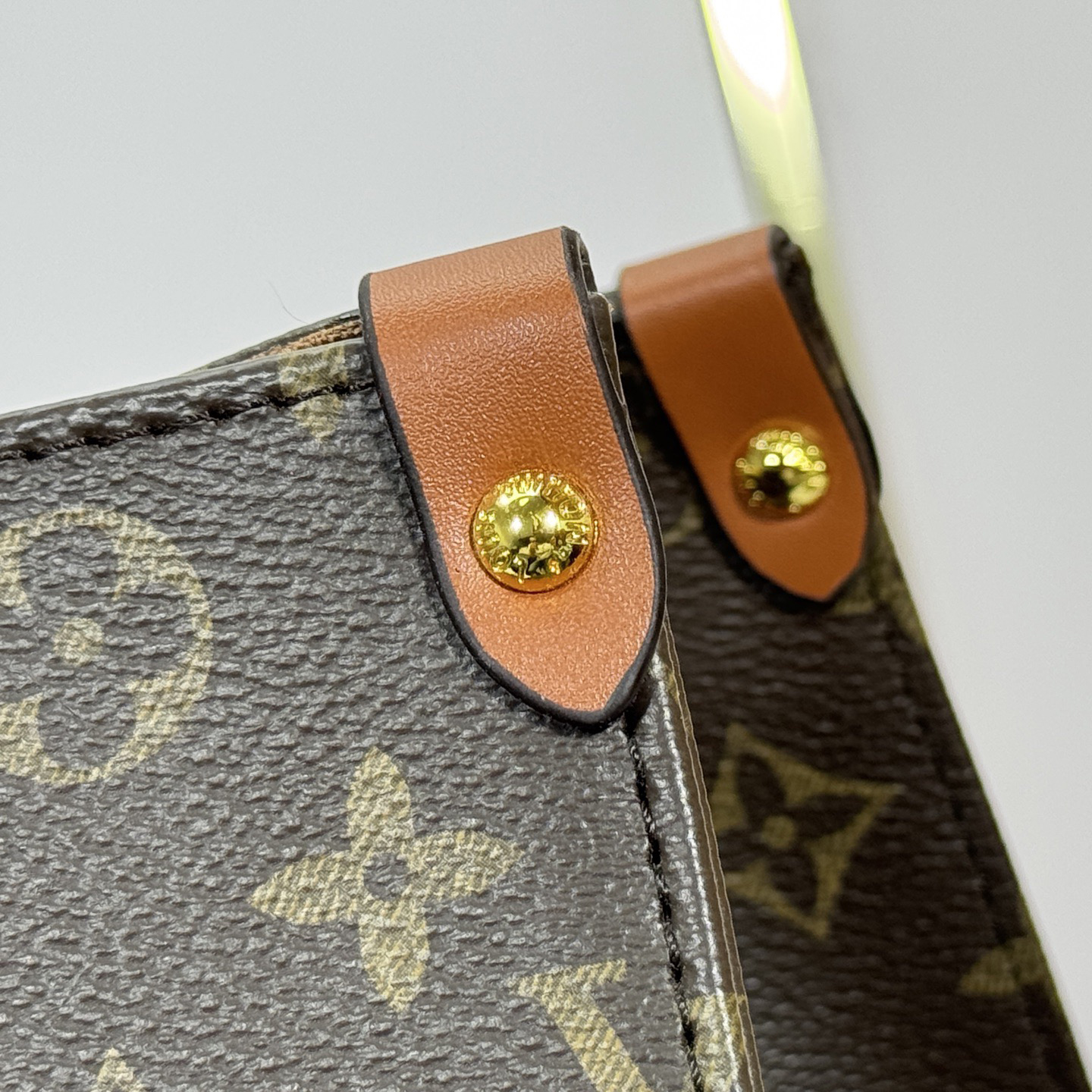 LV High Quality Women Shoulder Bags Luxury Small Handbag With Monogram And Monogram Reverse Canvas Detachable Change Bag Suitable For Storing Change Or Delicate Items Female Hand Bag
