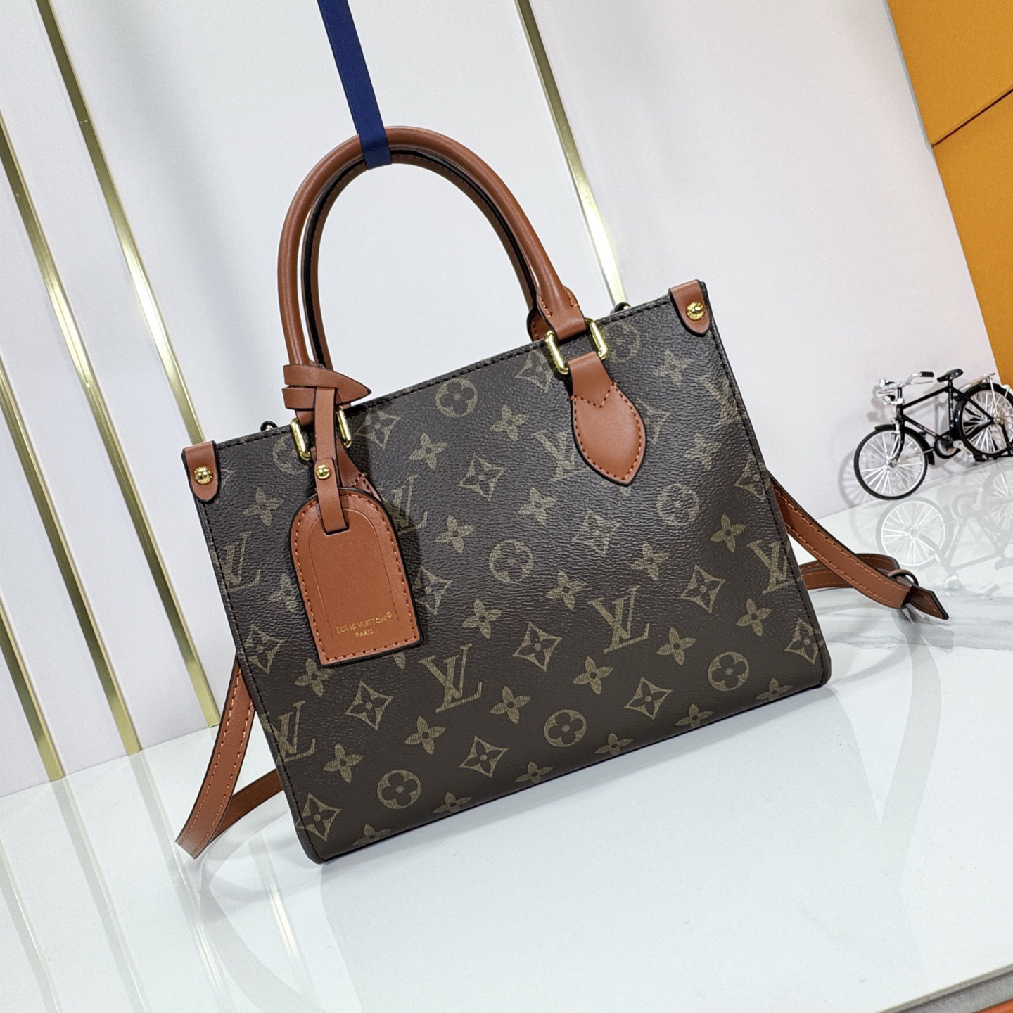 LV High Quality Women Shoulder Bags Luxury Small Handbag With Monogram And Monogram Reverse Canvas Detachable Change Bag Suitable For Storing Change Or Delicate Items Female Hand Bag