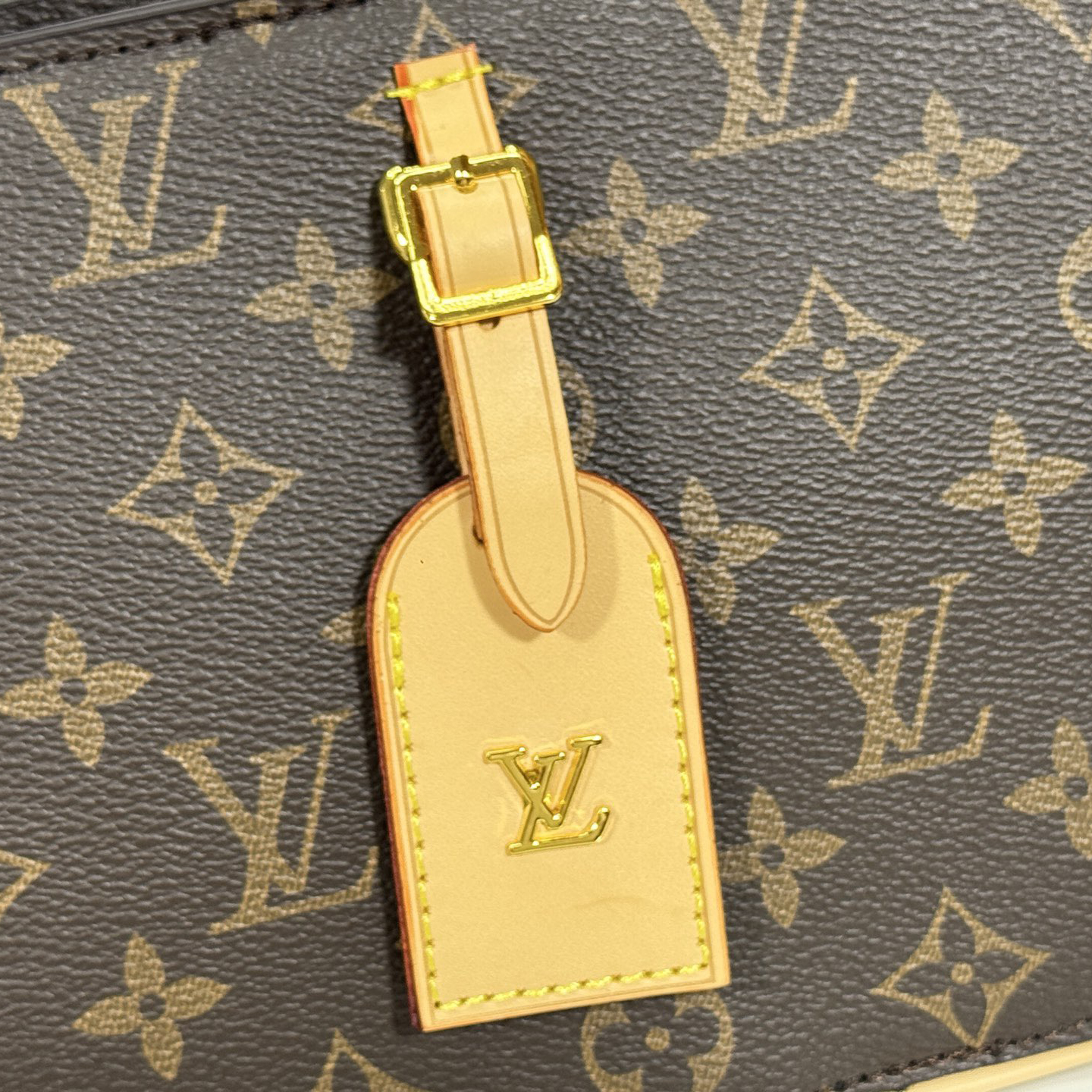 LV High Quality Women Shoulder Bags Luxuries Handbag Is Made Of Monogram Coated Canvas With An Integrated Handle To Create A Simple And Elegant Appearance Female Hand Bag
