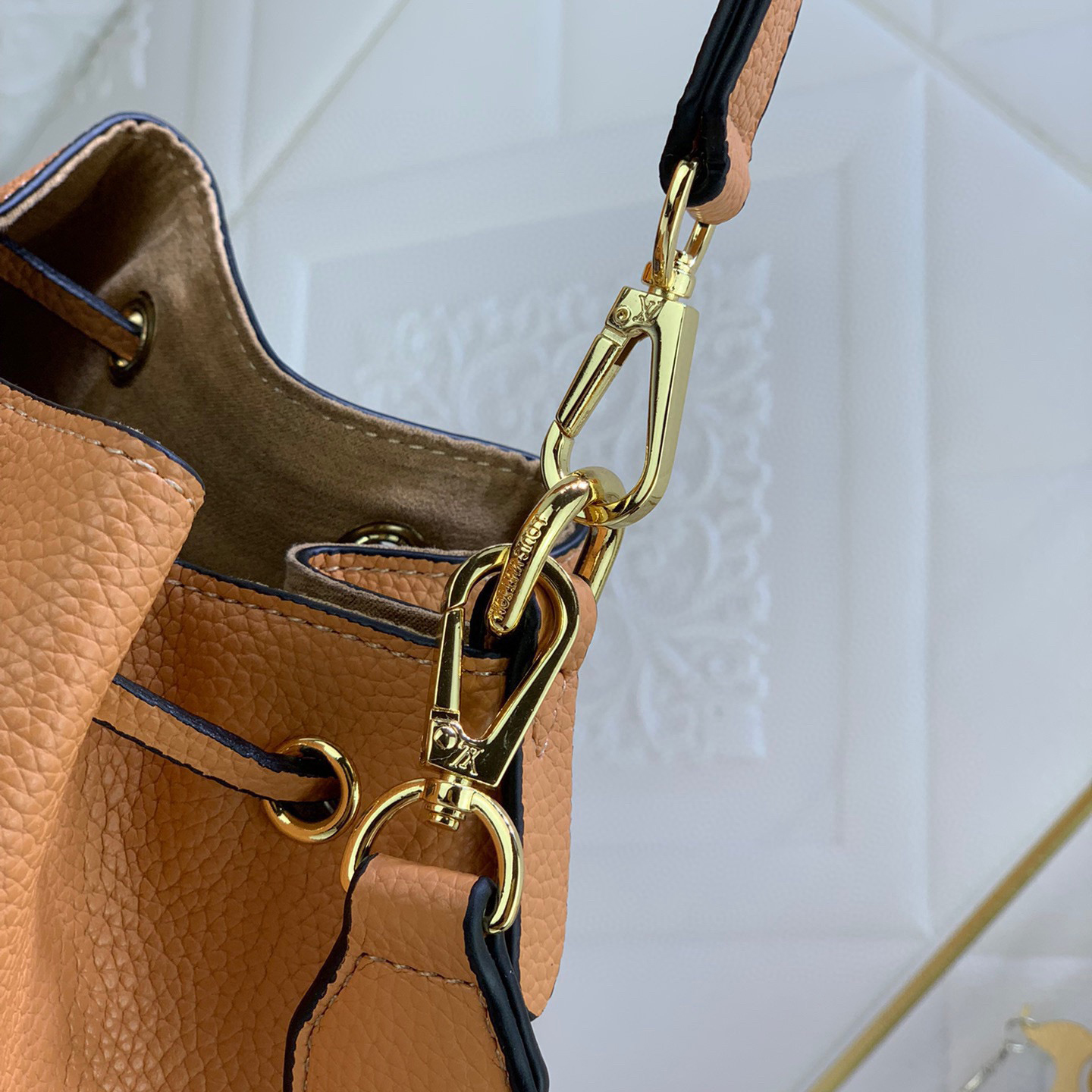 LV High Quality Women Shoulder Bags Luxury Bucket Bags Are Made Of Granular Calf Leather With Movable And Adjustable Straps That Can Be Worn On The Shoulders And Crossed Over The Body Monogram Reverse Shoulder Tote Female Purse Wallet Hand Bag