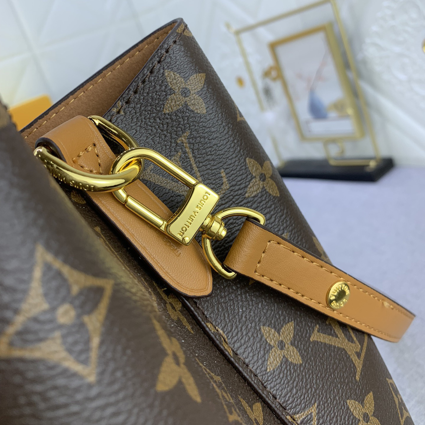 LV High Quality Women Shoulder Bags Luxury Bucket Bags Monogram Coated Canvas With Smooth Cowhide Trim Ultra-Fine Fiber Lining Central Zipper Patch Bag Detachable And Adjustable Shoulder Straps Female Hand Bag