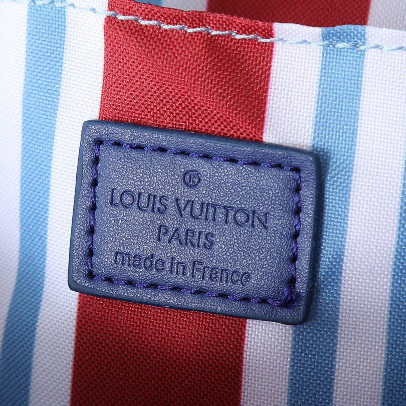 LV High Quality Women Shoulder Bags Luxury Cattle Leather Presents Grain Texture Magnetic Buckle Rivets And Top Handle That Traces Back To Classic Hard Box Elements With Detachable And Adjustable Shoulder Straps For Exquisite Details Female Hand Bag