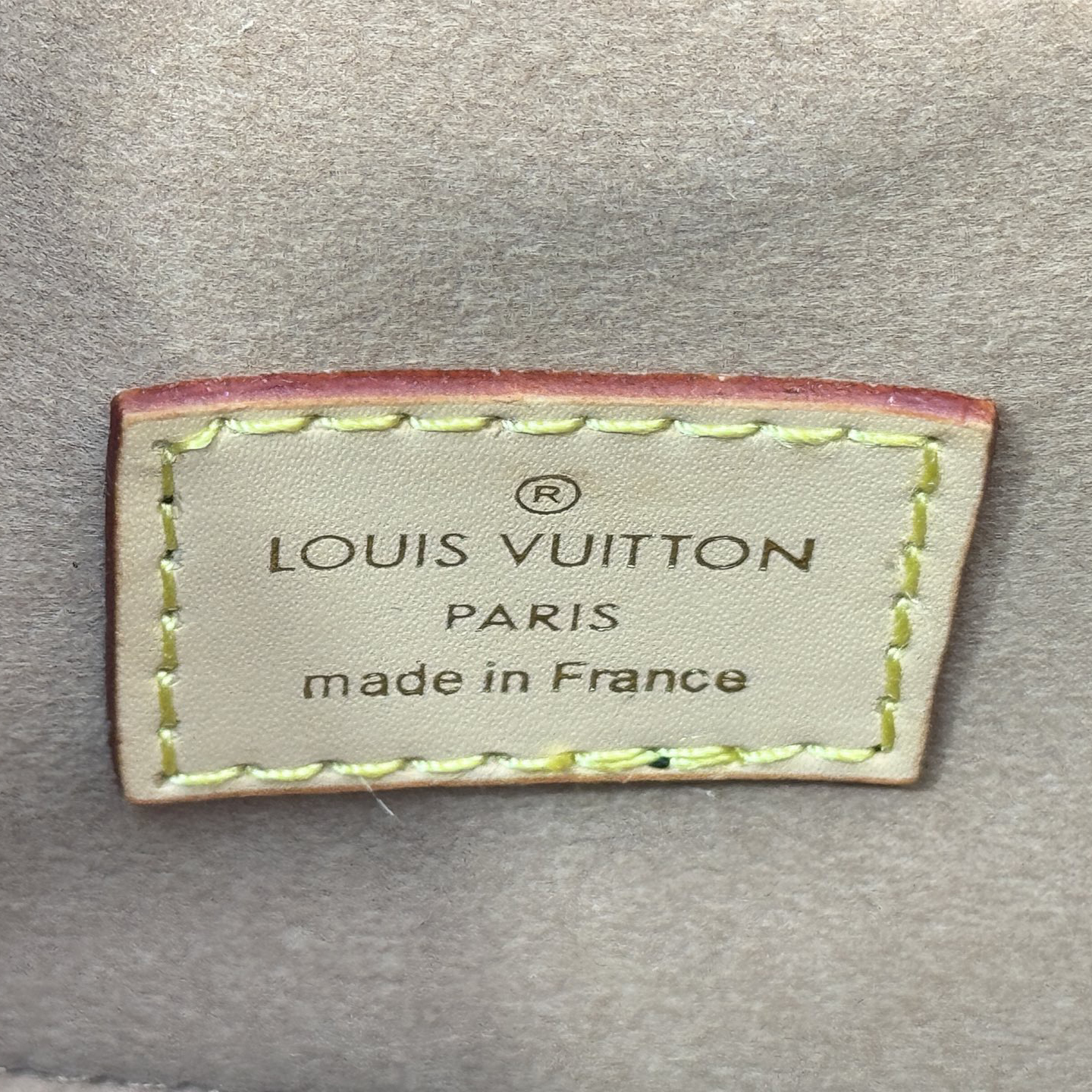 LV High Quality Women Shoulder Bags Luxuries Handbag Is Made Of Monogram Coated Canvas With An Integrated Handle To Create A Simple And Elegant Appearance Female Hand Bag