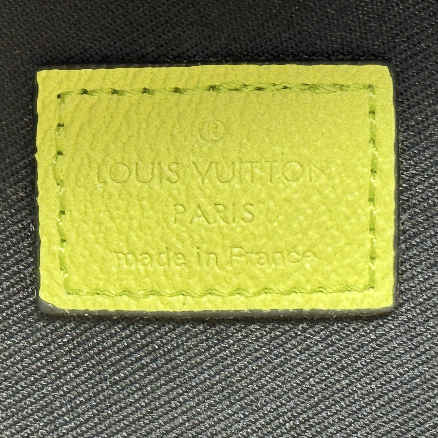 LV High Quality Women Luxury Double Shoulder Bag Made Of Monogram Eclipse Coated Canvas Adjustable And Woven Lining Fabric With Shoulder Straps For Enhanced Comfort And Carrying Experience Pull The Front Chain And Bag For Easy Access And Everyday Use