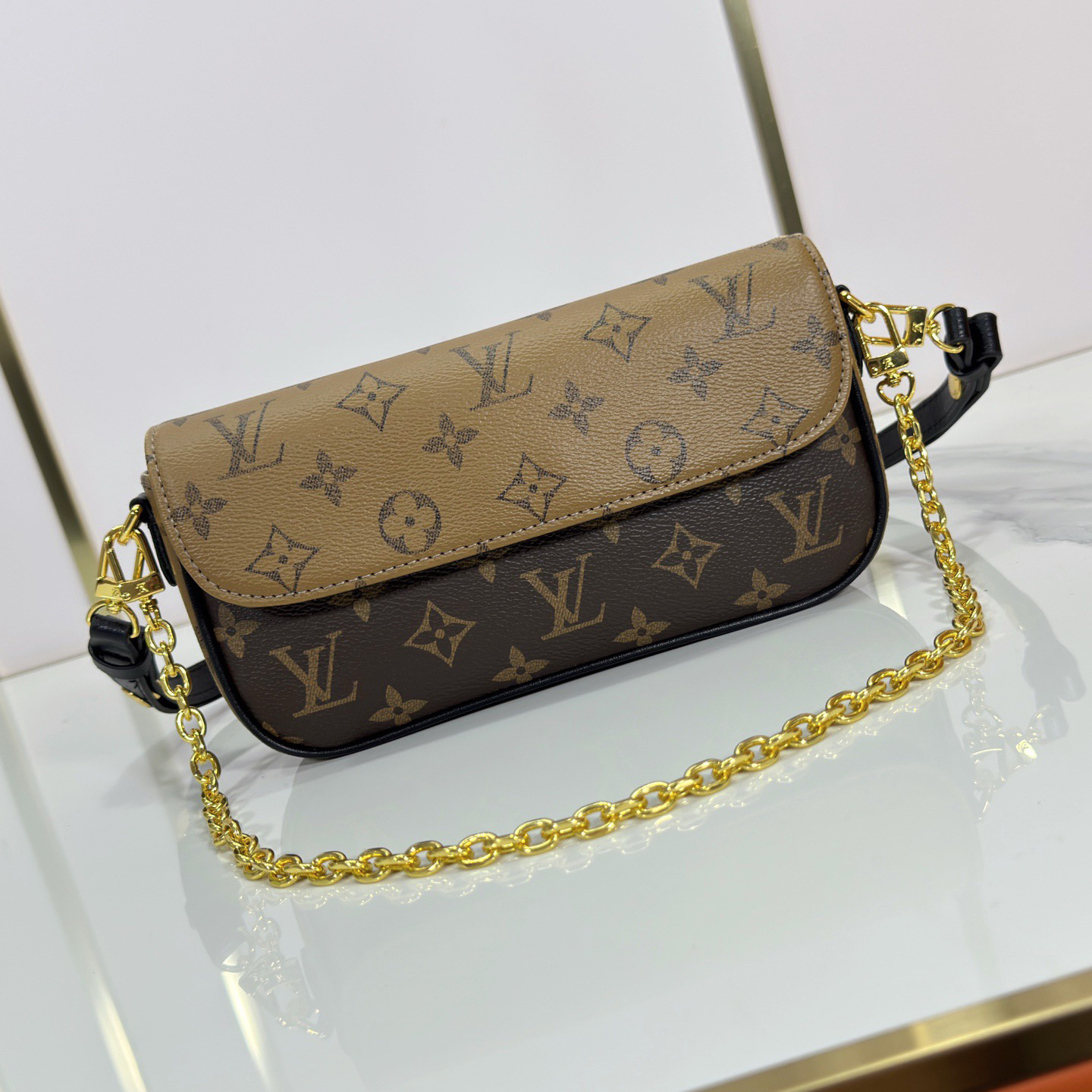 LV High Quality Women Shoulder Bags Luxuries Handbag Leather Surface Embossed With Large Monogram Pattern. Detachable And Adjustable Leather Shoulder Straps Allowing For Easy Switching Between Handheld, Shoulder Back And Crossbody Female Hand Bag