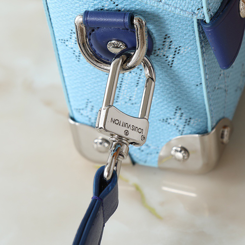 LV High Quality Women Shoulder Bags Luxury Cattle Leather Presents Grain Texture Magnetic Buckle Rivets And Top Handle That Traces Back To Classic Hard Box Elements With Detachable And Adjustable Shoulder Straps For Exquisite Details Female Hand Bag