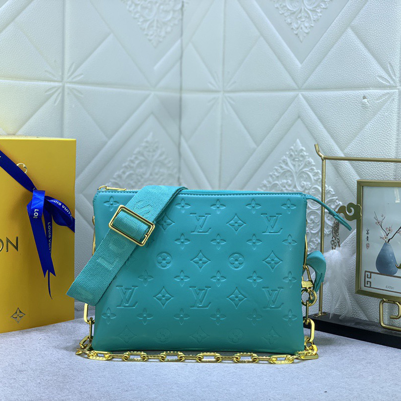 LV High Quality Women Shoulder Bags Luxuries Handbag Monogram Embossed Fluffy Sheepskin Creates A Pillow Configuration Can Be Slung Diagonally With Shoulder Straps Or Carried Under The Armpit With Female Hand Bag