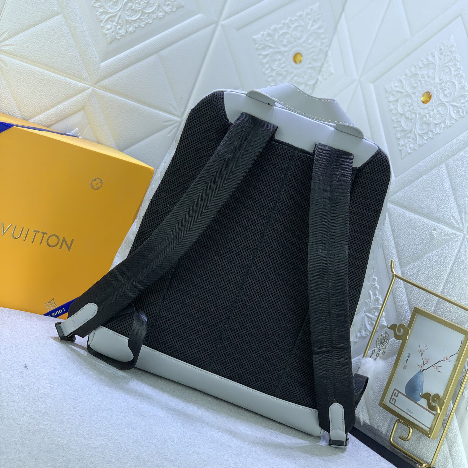 LV High Quality Women Backpack Luxury Backpack Is Made Of Lightweight And Soft Cowhide Leather With Subtle Embossed Classic Monogram Pattern. The Comfortable Shoulder Straps And Wrap Around Zipper Fit Contemporary Travel Style Female Backpack