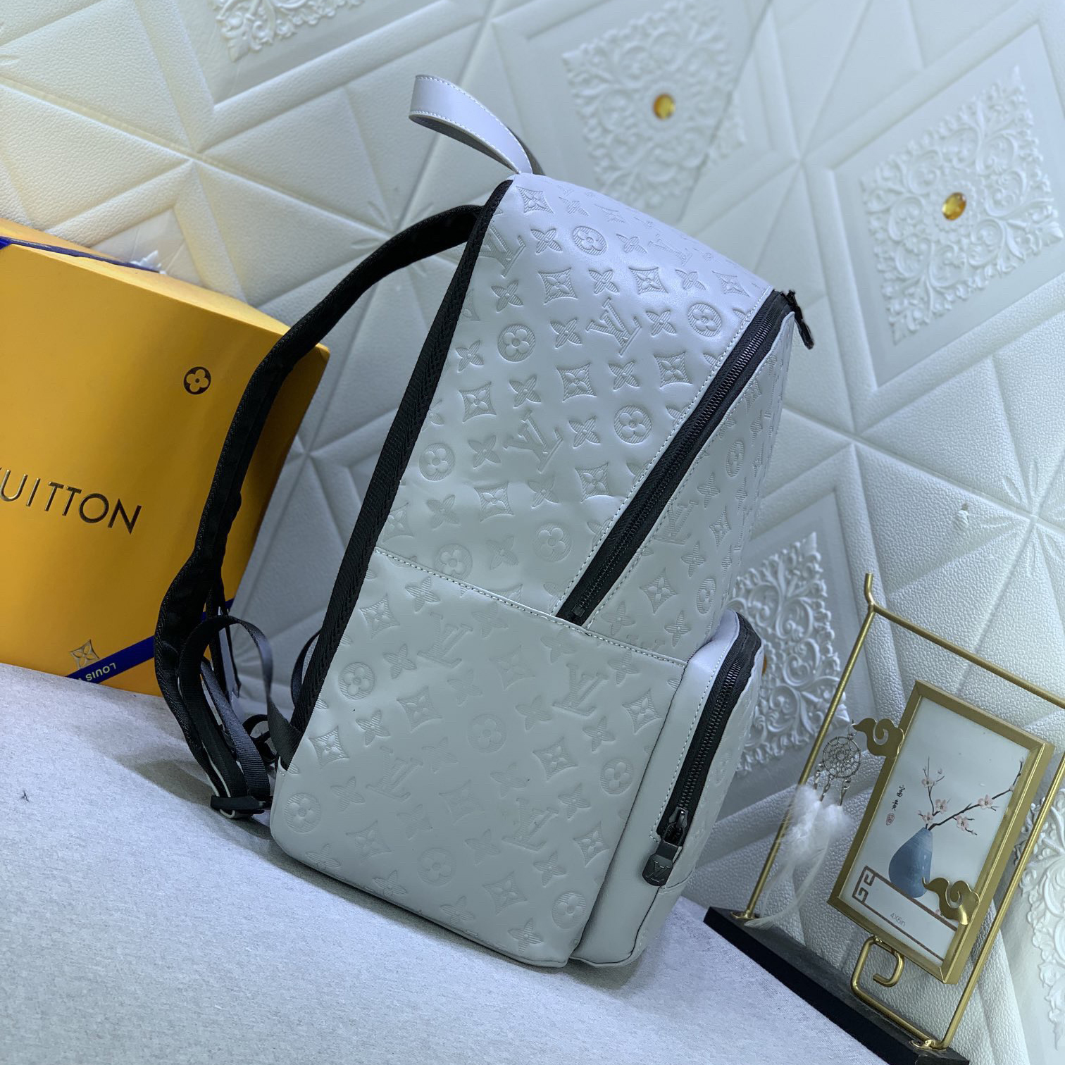 LV High Quality Women Backpack Luxury Backpack Is Made Of Lightweight And Soft Cowhide Leather With Subtle Embossed Classic Monogram Pattern. The Comfortable Shoulder Straps And Wrap Around Zipper Fit Contemporary Travel Style Female Backpack