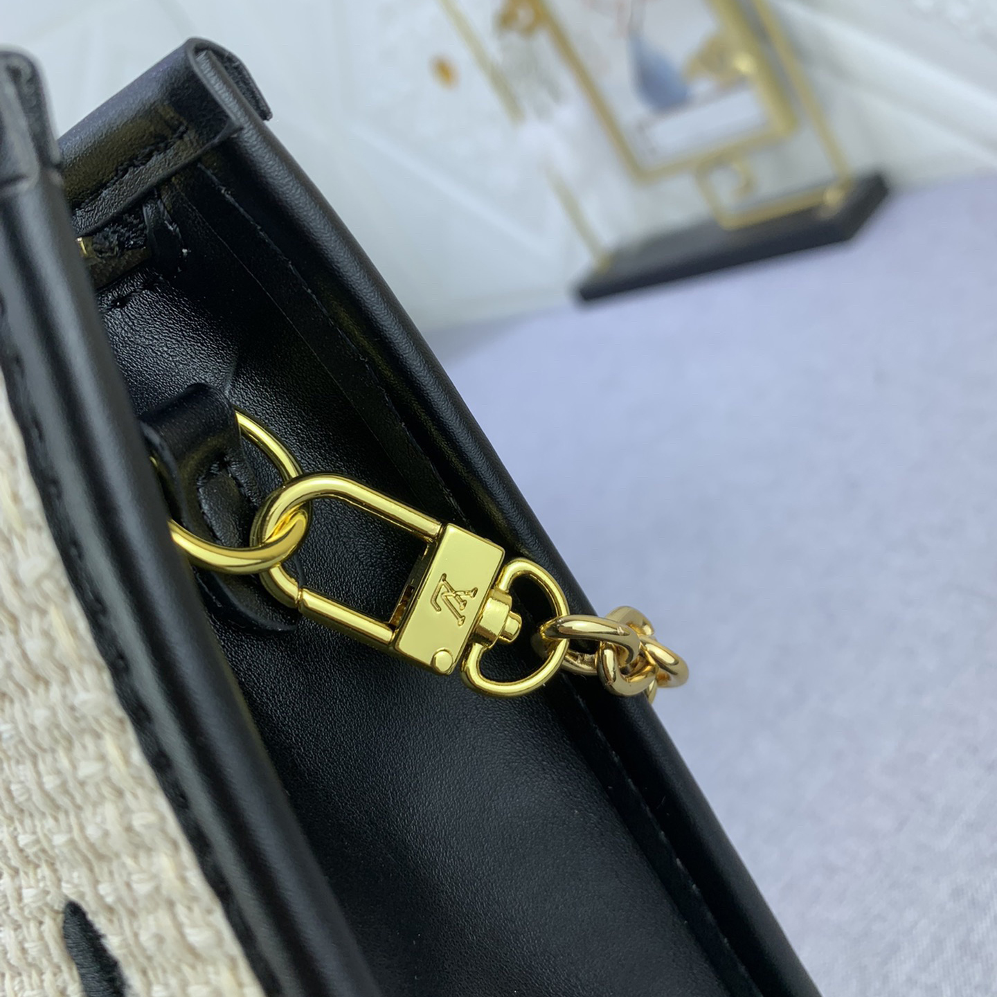 LV High Quality Women Shoulder Bags Luxury Handbags Are Made Of Natural Cotton Fabric And Decorated With Detachable Gold Chains They Can Be Carried Around Or Shoulder Strap Female Hand Bags