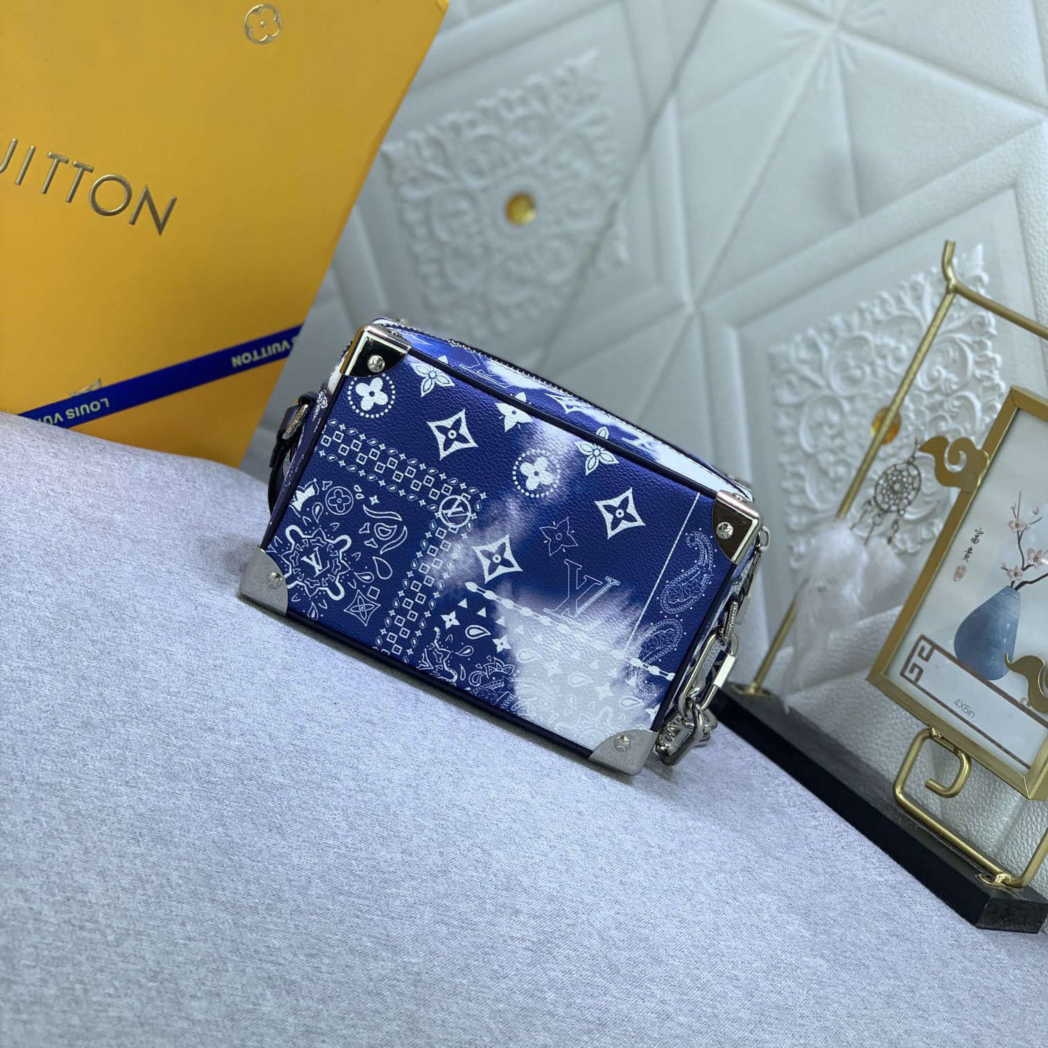 LV High Quality Women Shoulder Bags Luxurys Mini Box Crossbody Bag This Avant-Garde Accessory Crossbody Bag This Avant-Garde Accessory Female Hand Bag