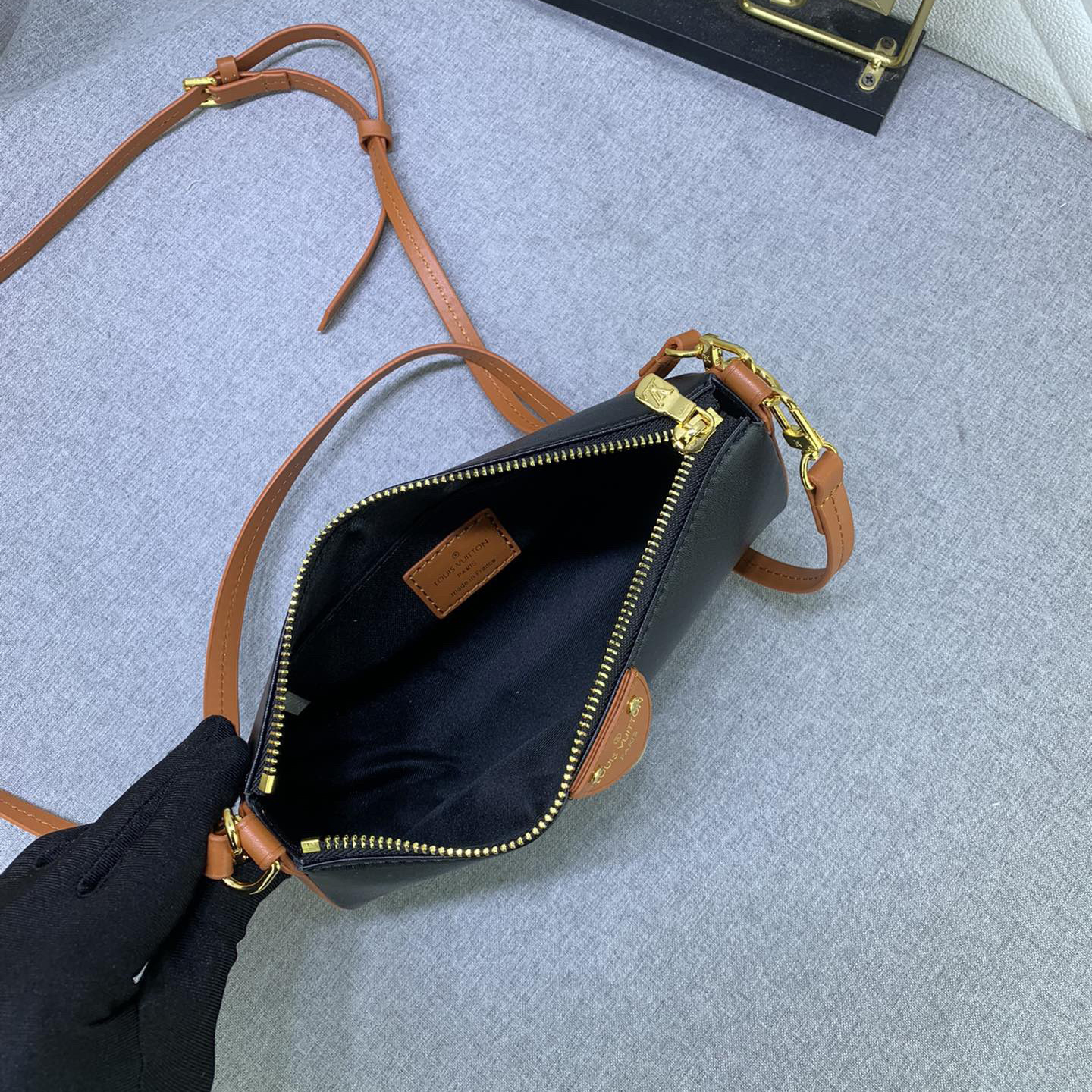 LV High Qualitys Women Handbag Equipped With Detachable And Adjustable Leather Chain Strap For Easy Shoulder Or Crossbody Carrying Lady Clutch Shoulder Tote Female Purse Wallet Hand Bag