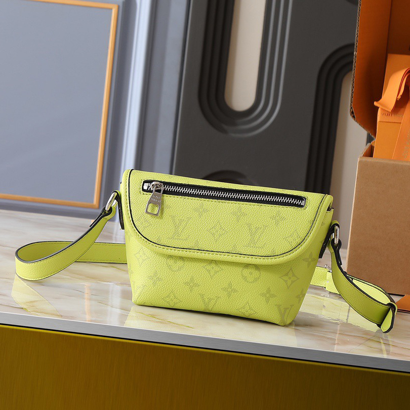 LV High Quality Women Shoulder Bags Luxury Postman Bag Is Crafted With Monogram Eclipse Canvas To Create A Sophisticated Design Featuring A Female Hand Bag With A Zip Closure On The Flip Top