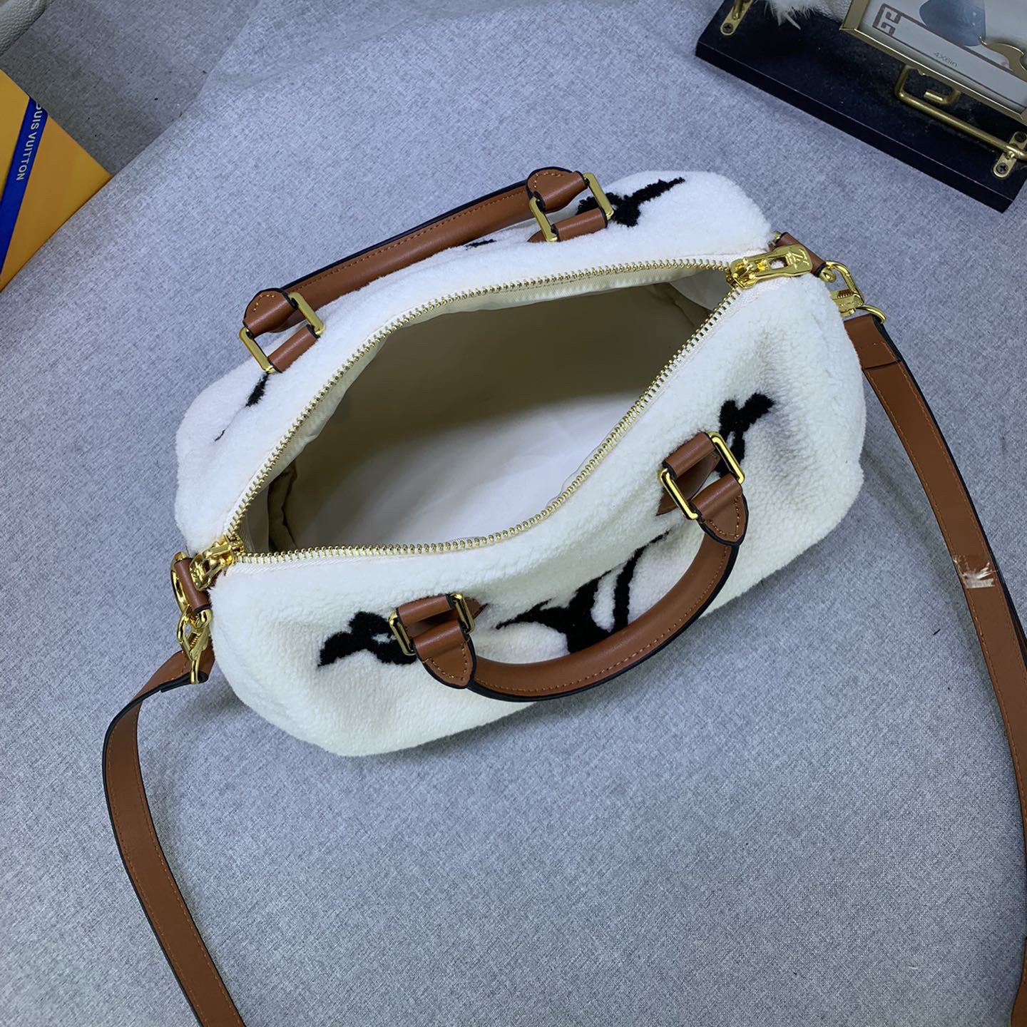 LV High qualitys Women Bags Luxurys Handbags Ladies Clutch Bag Shoulder Tote Female Purse Wallet Hand Bag