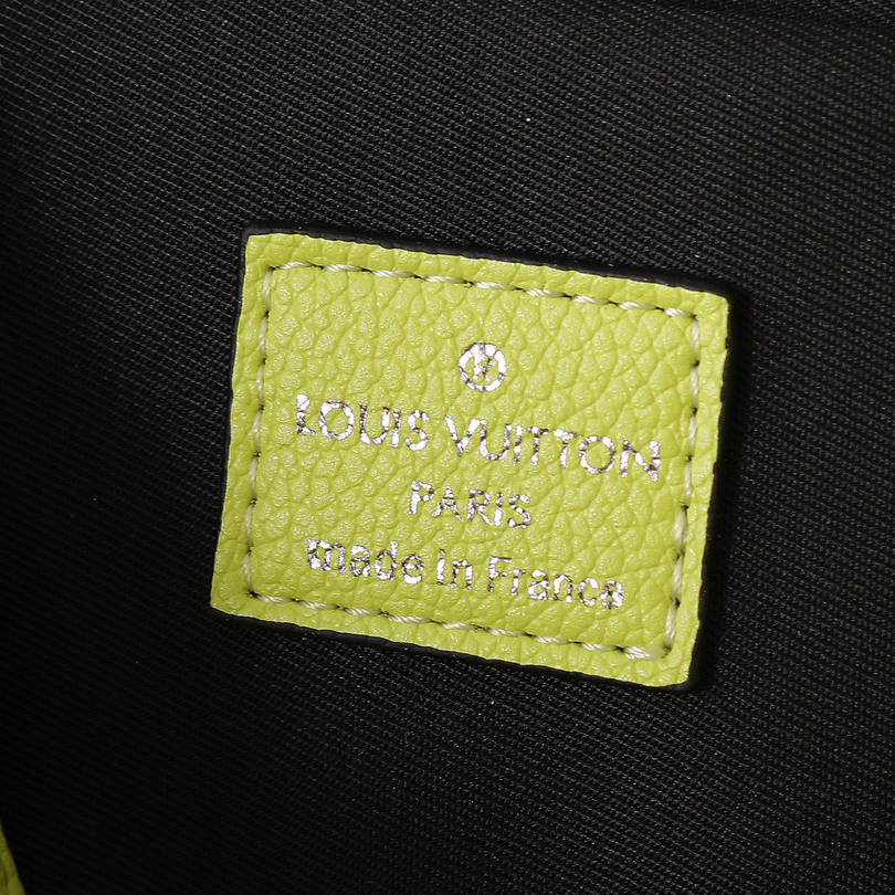 LV High Quality Women Shoulder Bags Luxury Postman Bag Is Crafted With Monogram Eclipse Canvas To Create A Sophisticated Design Featuring A Female Hand Bag With A Zip Closure On The Flip Top