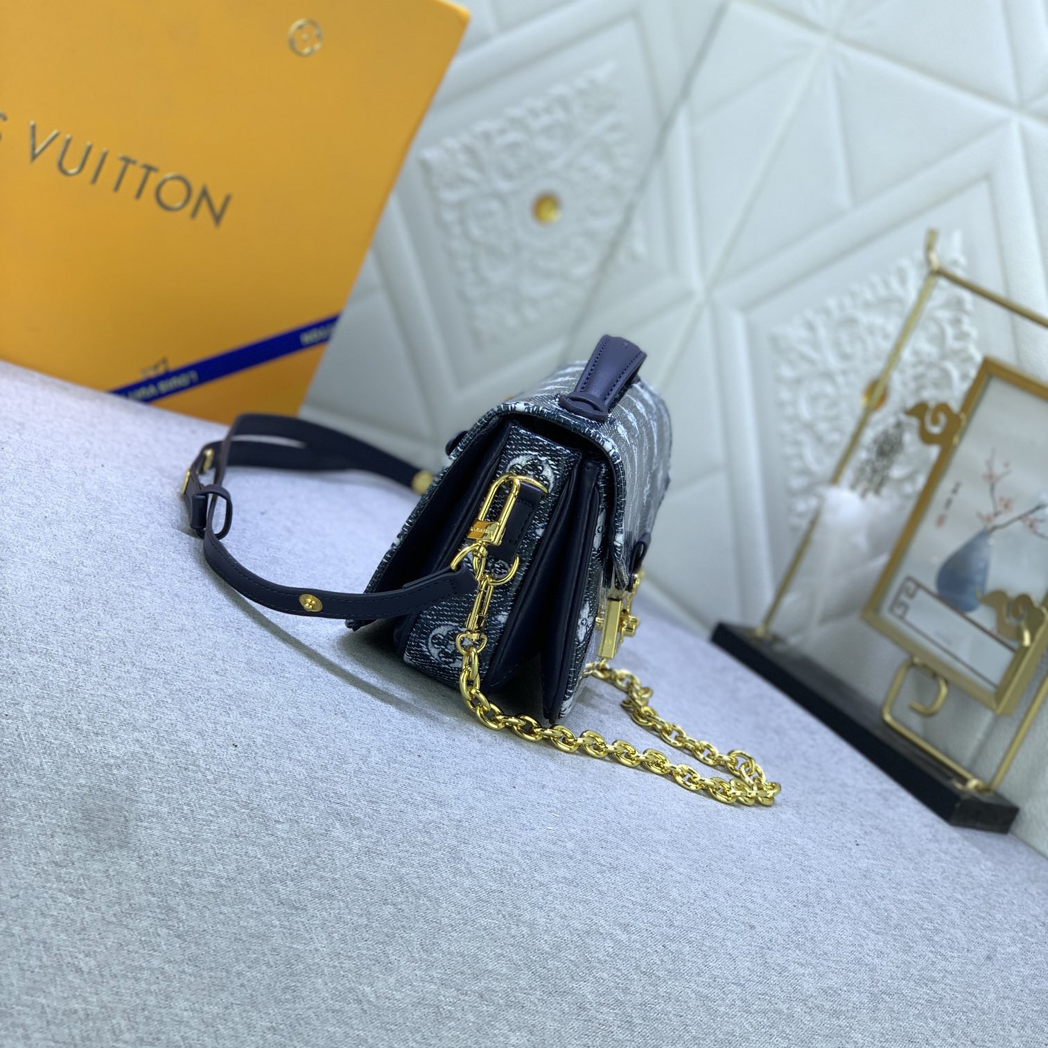 LV High Quality Women Shoulder Bags Luxury Chain Postman Bag Monogram Canvas Leather Handle, Detachable Chain Strap And Adjustable Leather Shoulder Strap Rich Back Carrying Options Female Hand Bag