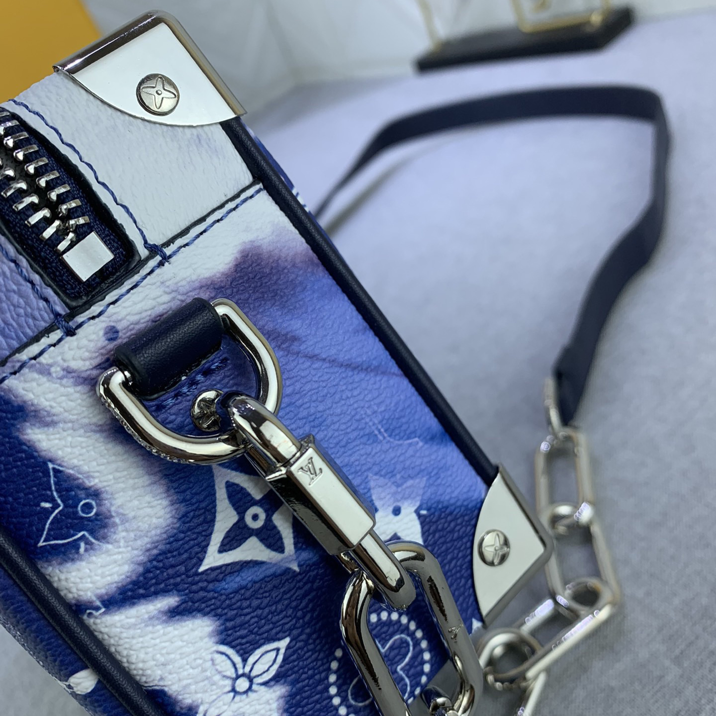 LV High Quality Women Shoulder Bags Luxurys Mini Box Crossbody Bag This Avant-Garde Accessory Crossbody Bag This Avant-Garde Accessory Female Hand Bag