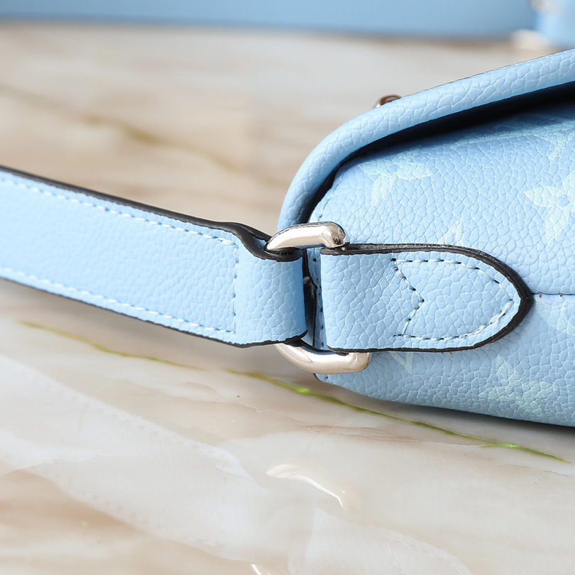 LV High Quality Women Shoulder Bags Luxury Postman Bag Is Crafted With Monogram Eclipse Canvas To Create A Sophisticated Design Featuring A Female Hand Bag With A Zip Closure On The Flip Top