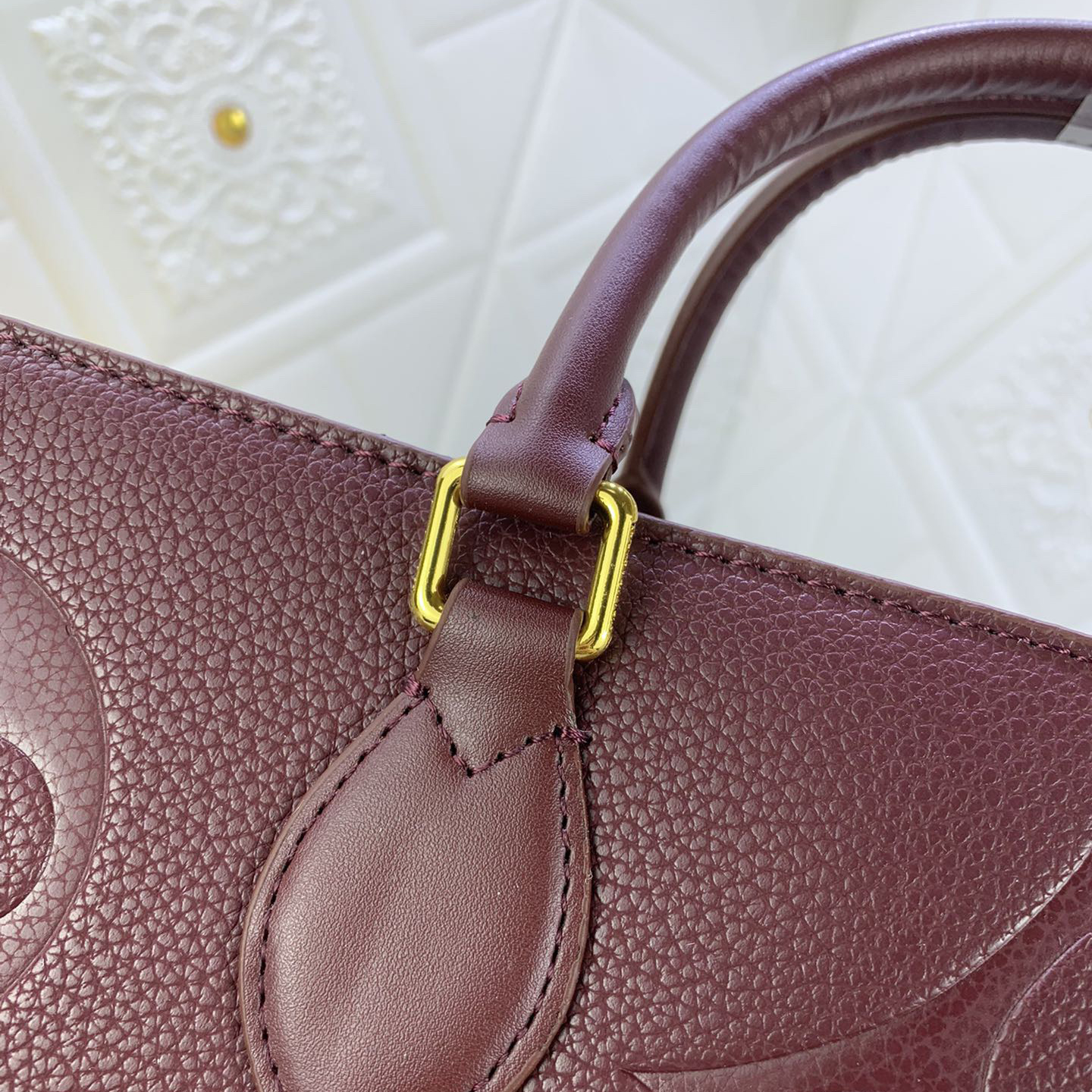 LV High Quality Women Shoulder Bags Luxury Handbag Is Made Of Monogram Empreinte Leather With A Grain Texture That Accentuates The Monogram Embossed Microfiber Structure The Ample Inner Layer Can Accommodate A Laptop Female Hand Bag
