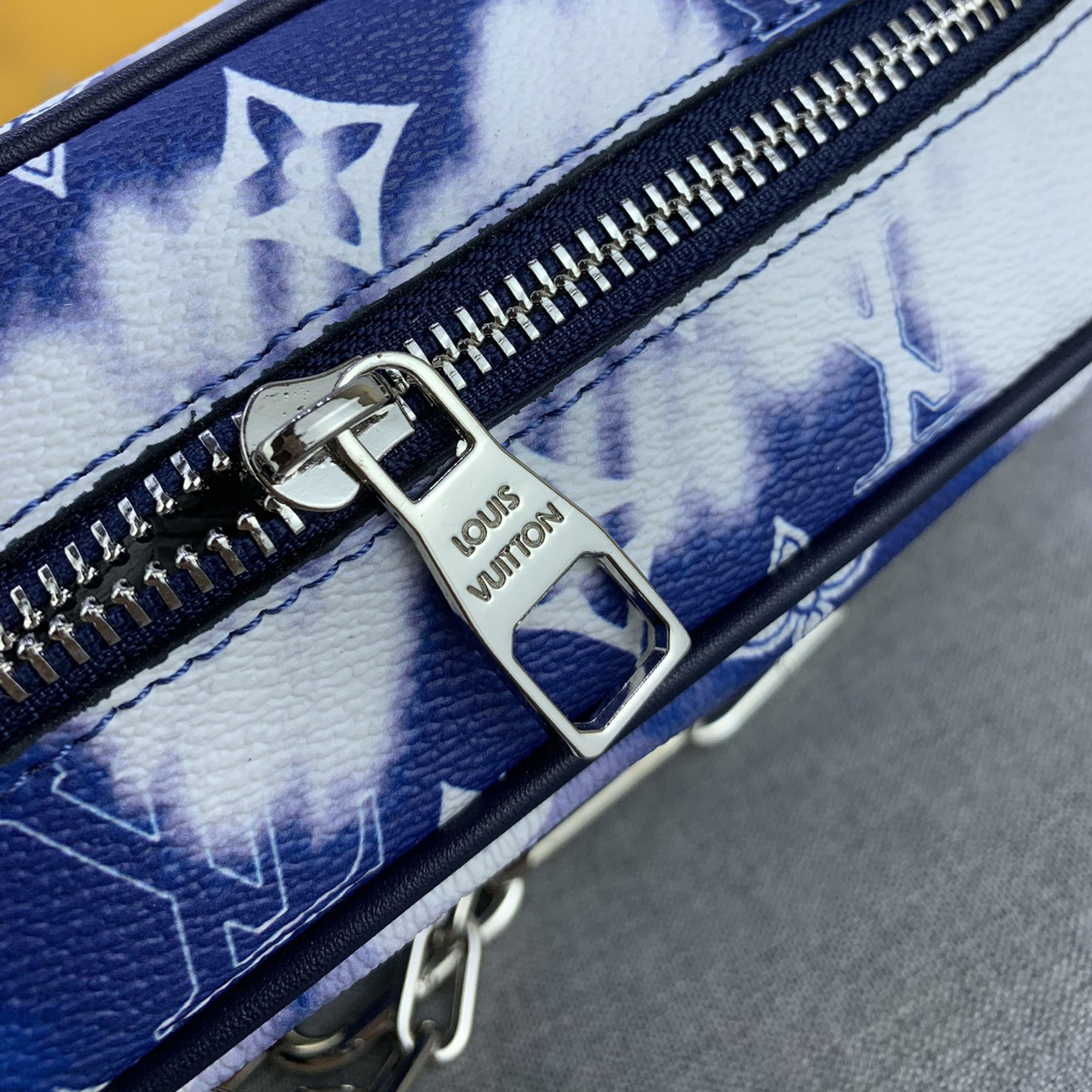 LV High Quality Women Shoulder Bags Luxurys Mini Box Crossbody Bag This Avant-Garde Accessory Crossbody Bag This Avant-Garde Accessory Female Hand Bag