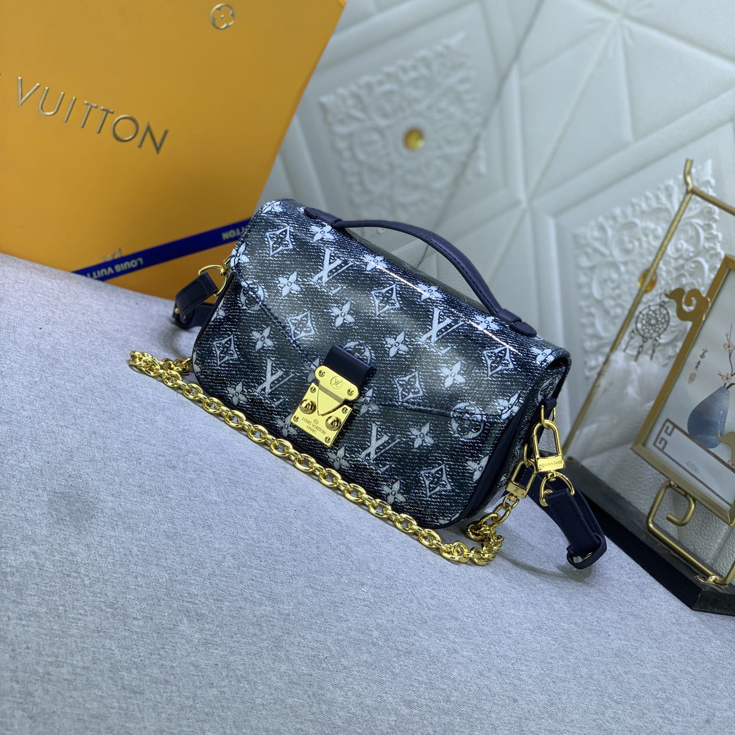 LV High Quality Women Shoulder Bags Luxury Chain Postman Bag Monogram Canvas Leather Handle, Detachable Chain Strap And Adjustable Leather Shoulder Strap Rich Back Carrying Options Female Hand Bag