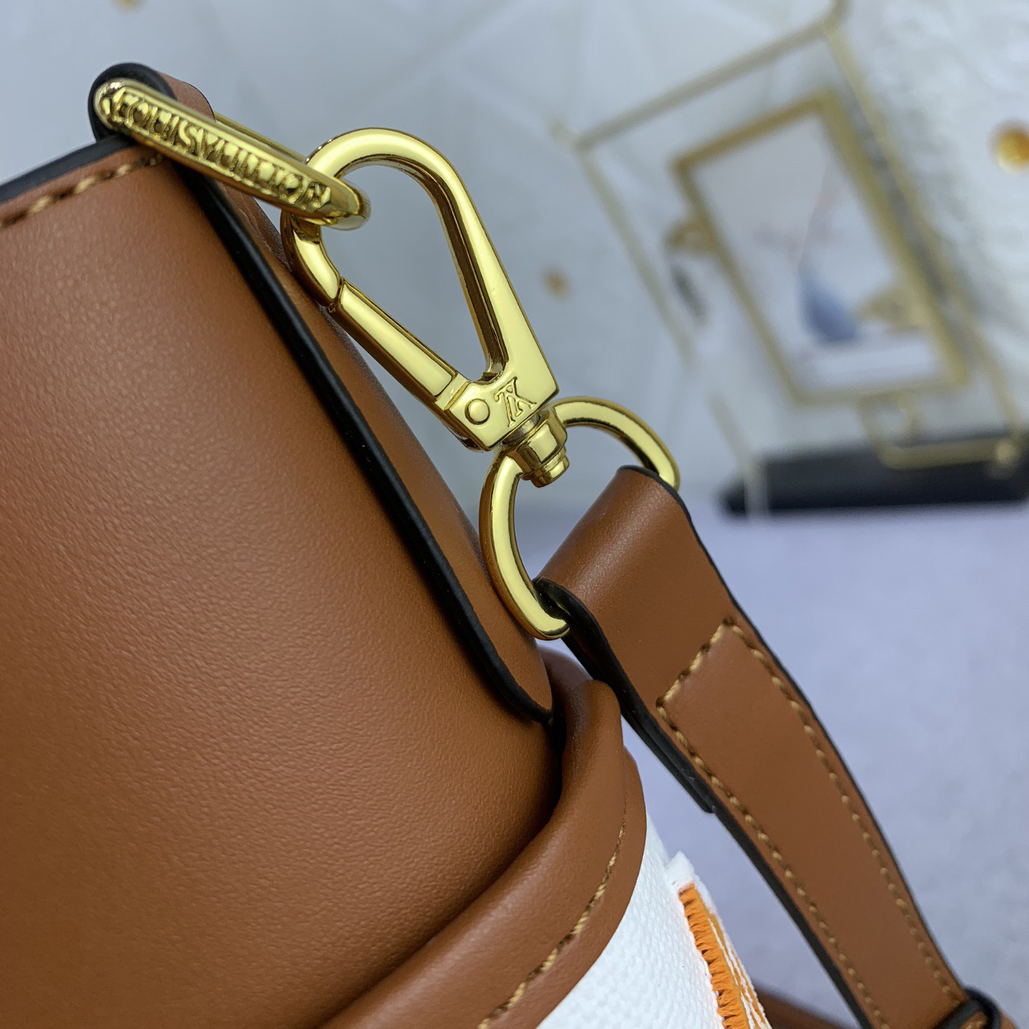 LV High Quality Women Shoulder Bags Luxuries Handbag Blends Delicate Canvas, Smooth Leather Trim And Ample Space To Easily Accommodate Daily Needs Adjustable Shoulder Straps For Crossbody Selection Female Hand Bag