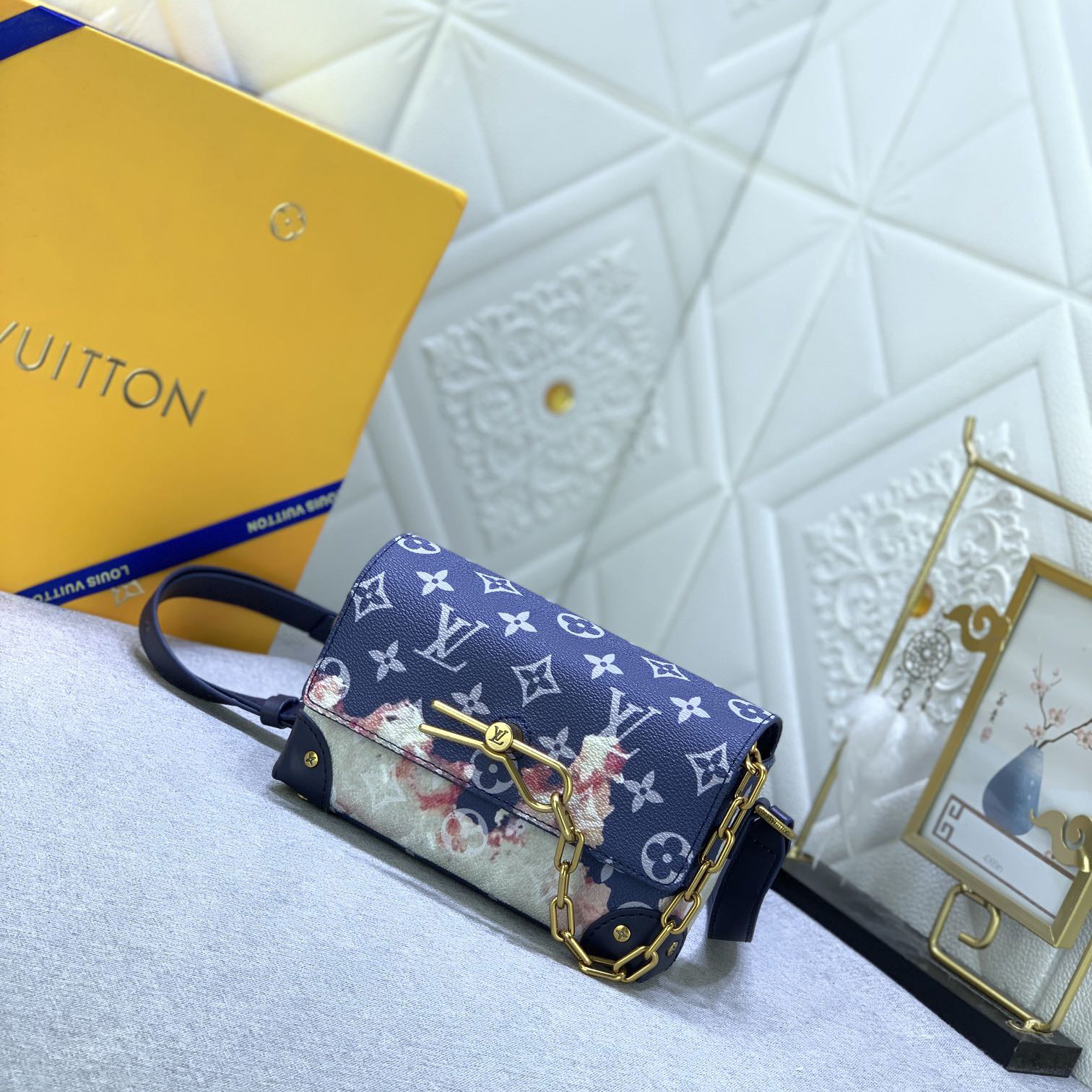 LV High Quality Women Shoulder Bags Luxury Handbags Monogram Bleach Coated Canvas Cowhide Trimmed Magnetic Buckle Shoulder Strap Non Removable Adjustable Female Hand Bag