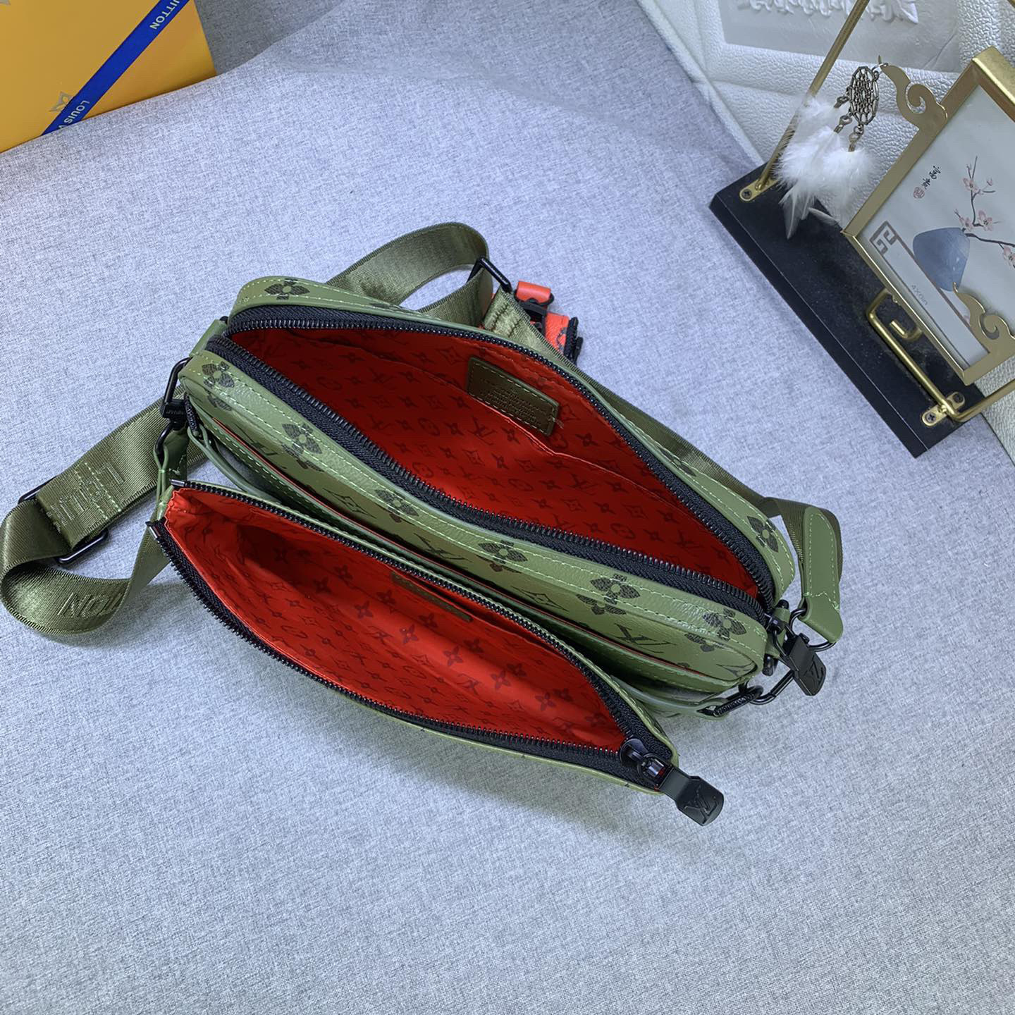 LV High Quality Women Shoulder Bags Luxury Postman Bag Is Made Of Monogram Eclipse Canvas And Monogram Eclipse Reverse Canvas With A Detachable Zipper Bag And A Coin Purse Female Hand Bag Attached To The Bag Strap