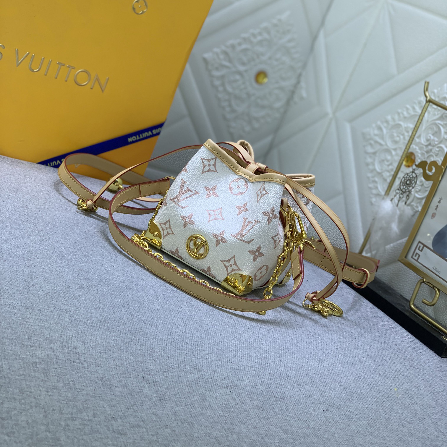 LV High Quality Women Shoulder Bags Luxury Mini Bucket Bags Monogram Reverse Canvas Material Suitable For Daily Styling And Evening Wear Luxury Bag Female Hand Bag