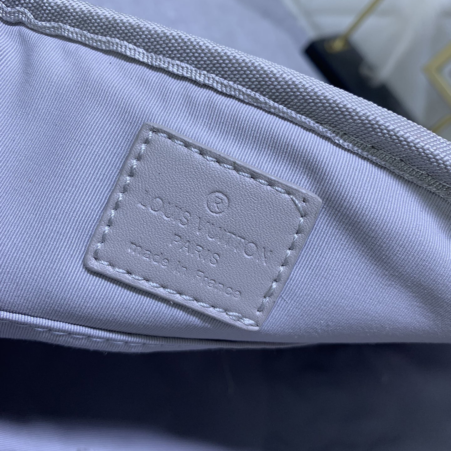 LV High Quality Women Shoulder Bags Luxury Postman Bag Monogram Assar Canvas, Featuring A Brand New Lock Buckle Spacious Zipper Compartment Hard Box Style Leather Handle And Identification Shoulder Strap Female Hand Bag