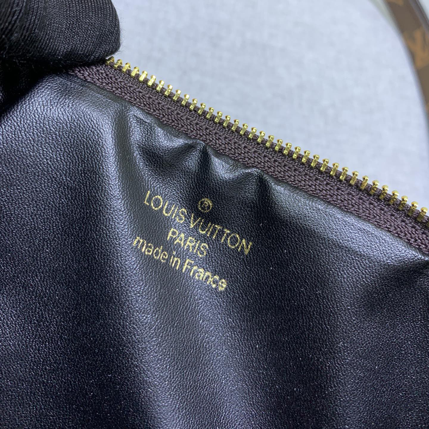 LV High Quality Women Shoulder Bags Luxurys LV3 Handbag Combines Monogram Embossed Sheepskin Monogram Canvas And Monogram Reverse Canvas With Adjustable Shoulder Straps For Easy Shoulder Or Crossbody Carrying Of Female Hand Bags