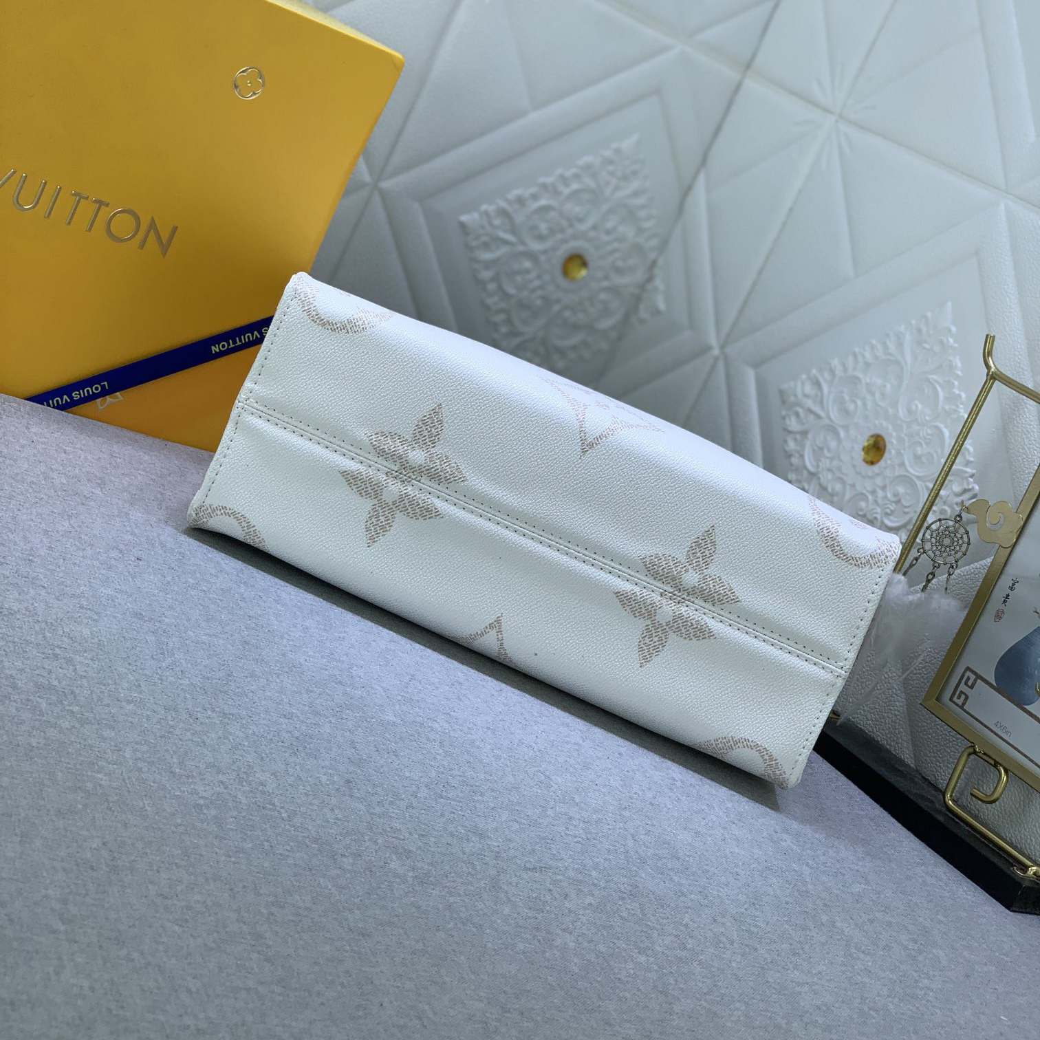 LV High Quality Women Shoulder Bags Luxury Canvas Rendering New Gradient Color Tone Ladies Clutch Bag Detachable Round Zero, Detachable Jacquard Shoulder Straps Shoulder Tote Female Purse Wallet Hand Bag