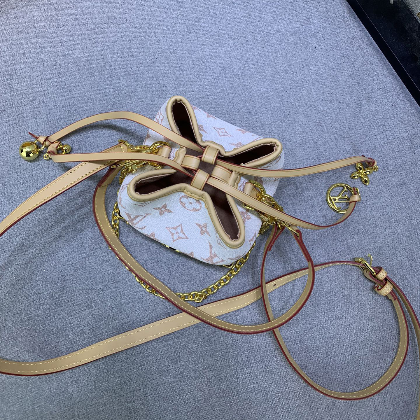 LV High Quality Women Shoulder Bags Luxury Mini Bucket Bags Monogram Reverse Canvas Material Suitable For Daily Styling And Evening Wear Luxury Bag Female Hand Bag